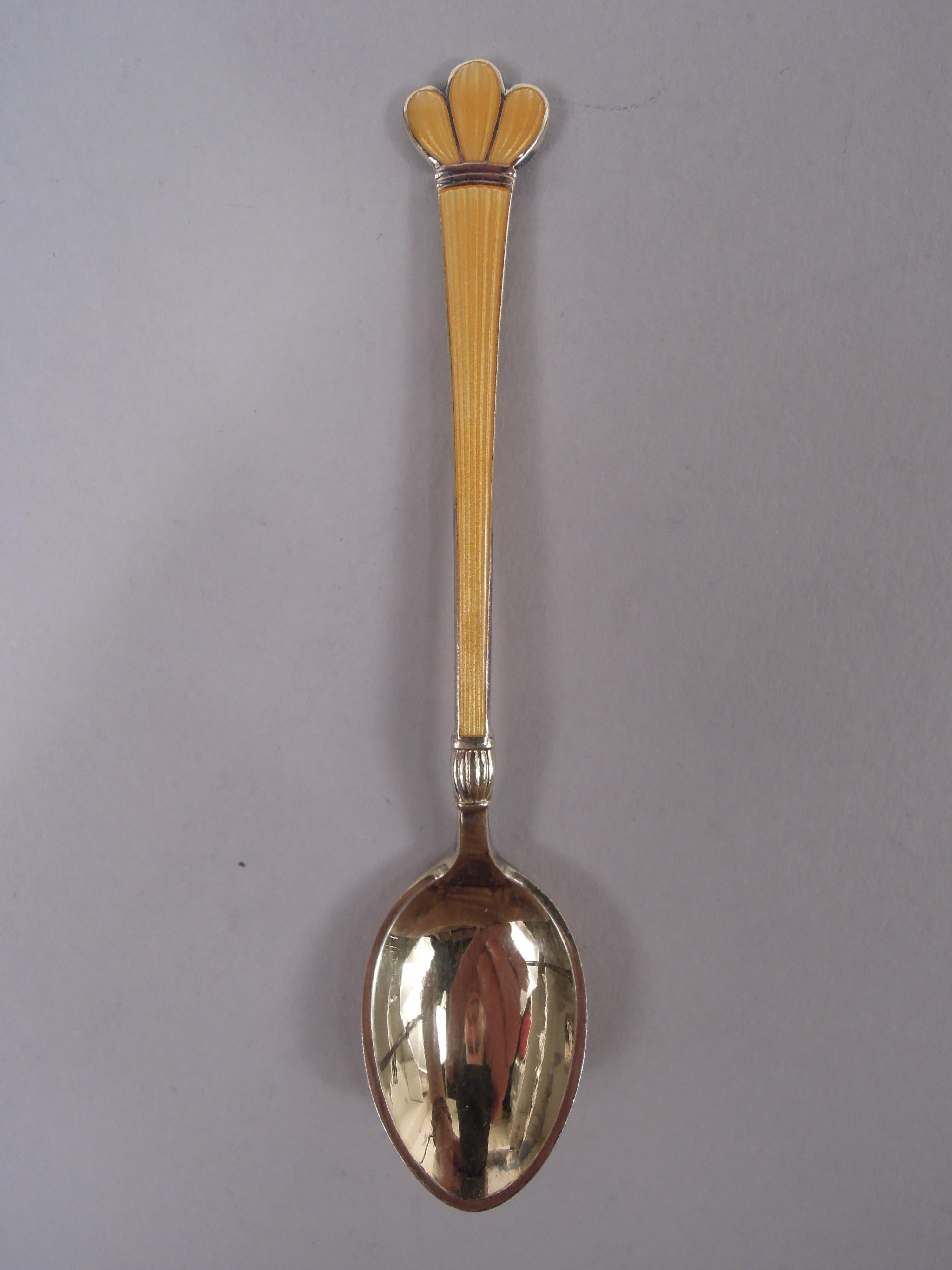 Scandinave moderne Ensemble de 6 cuillères à demi-tasse danoises modernes en émail Georg Jensen USA en vente