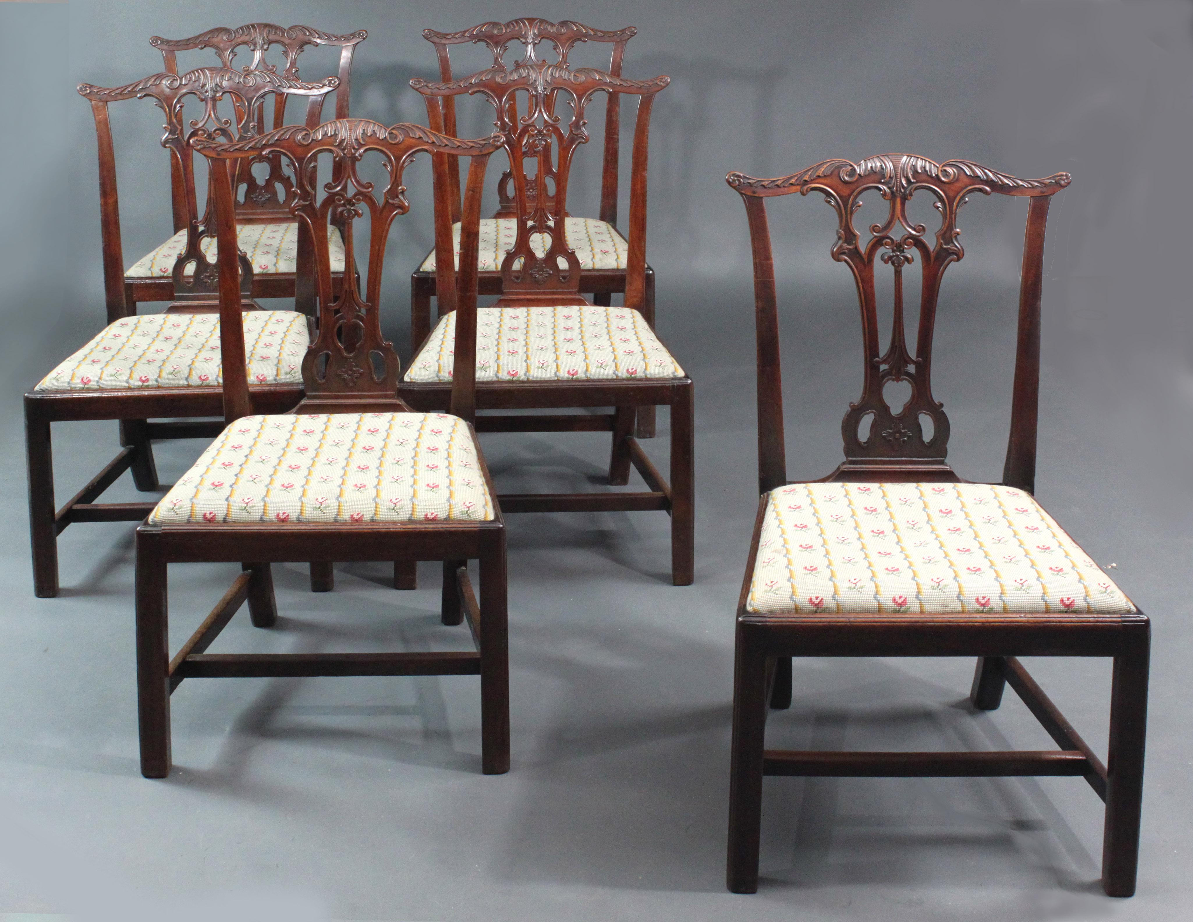 Set of 6 George III Period Chairs after a Design by Thomas Chippendale In Good Condition In Bradford-on-Avon, Wiltshire