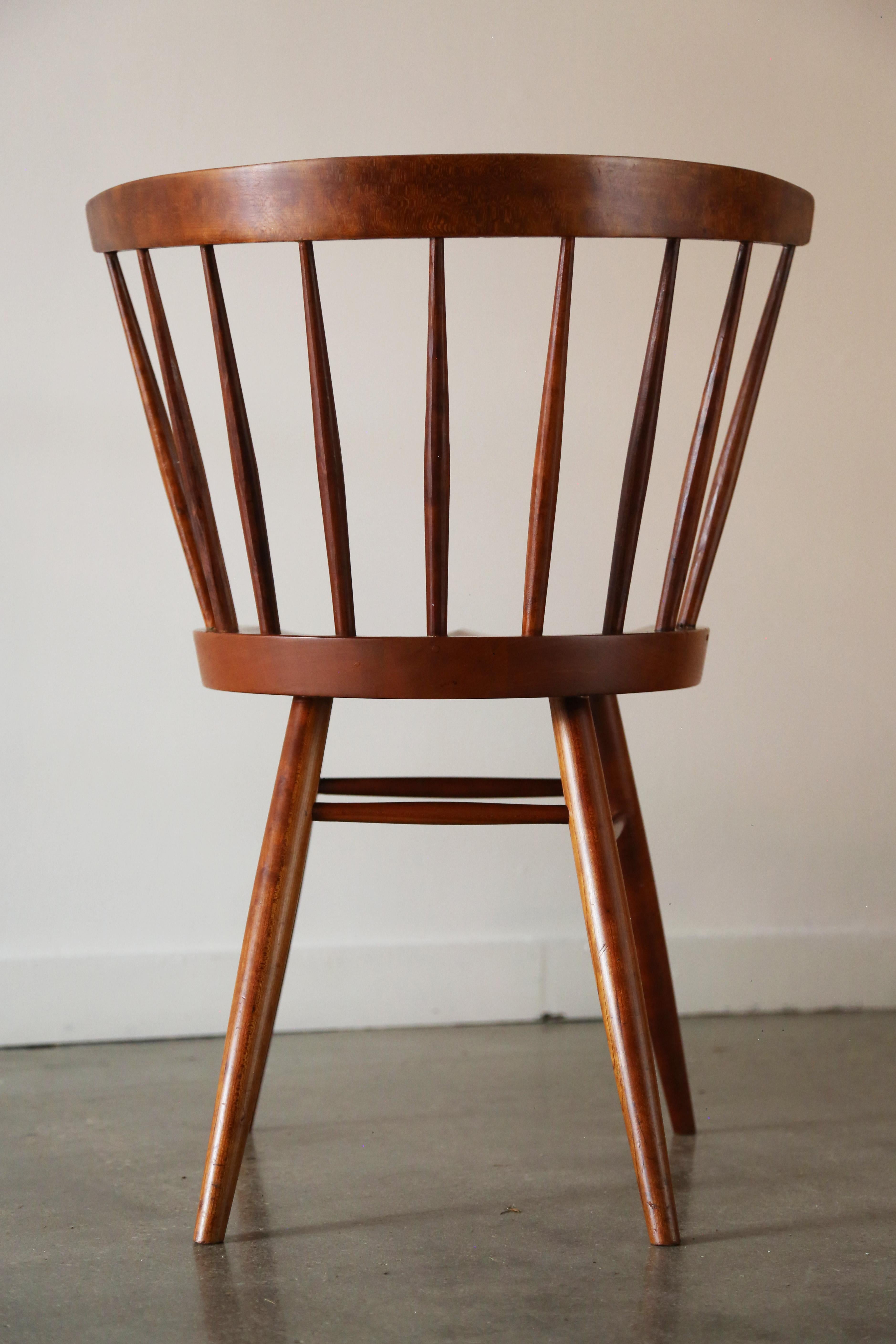 Satz von 6 George Nakashima Studio-Stühlen mit gerader Rückenlehne aus massivem Kirschbaumholz (Kirsche) im Angebot