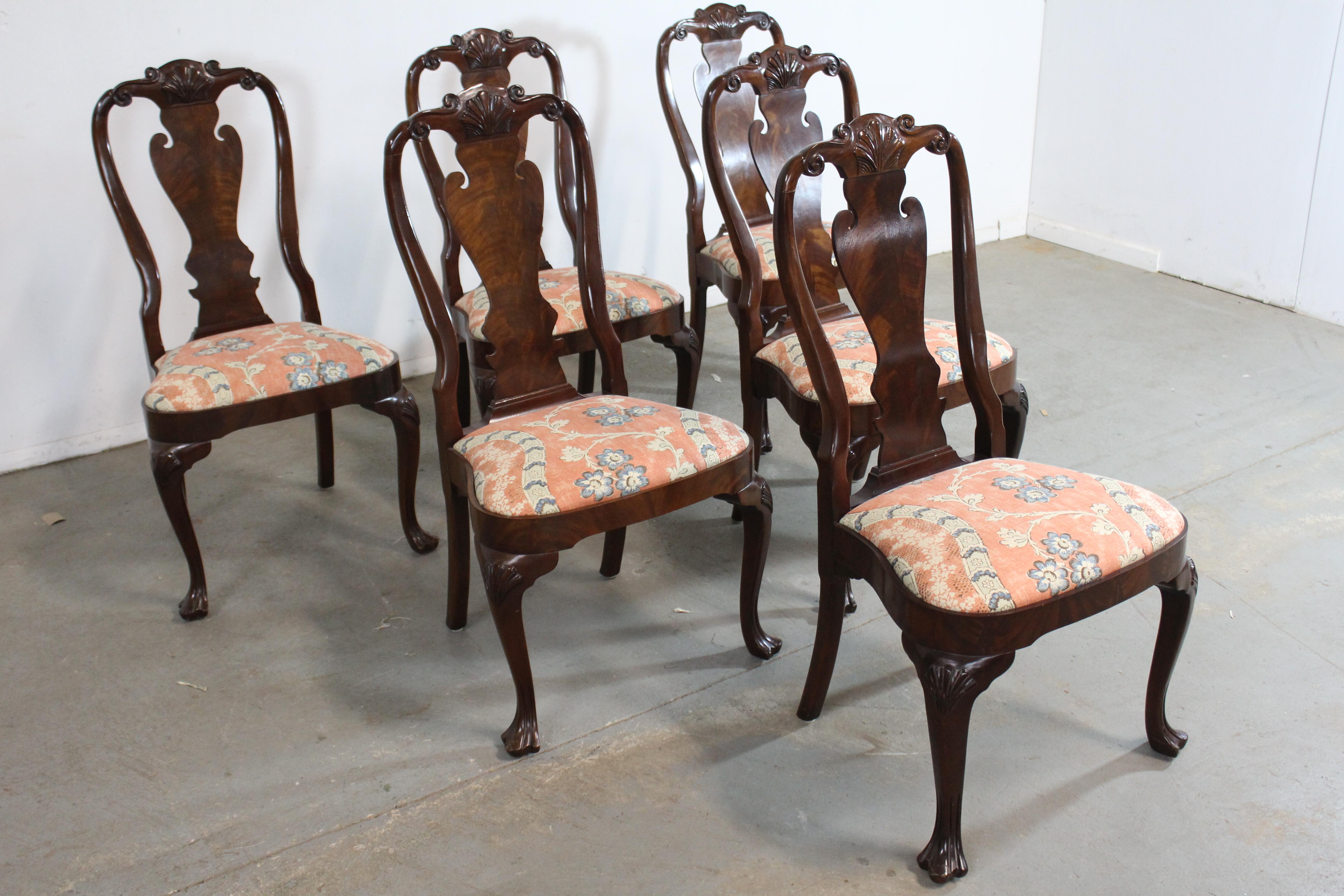 Set of 6 Queen Anne Solid Mahogany Dining Side Chairs

Offered is a Set of 6 Georgian/ Queen Anne Solid Mahogany Dining Side Chairs. The chairs have a great look and are ready for everyday use. They are made of solid mahogany wood and have