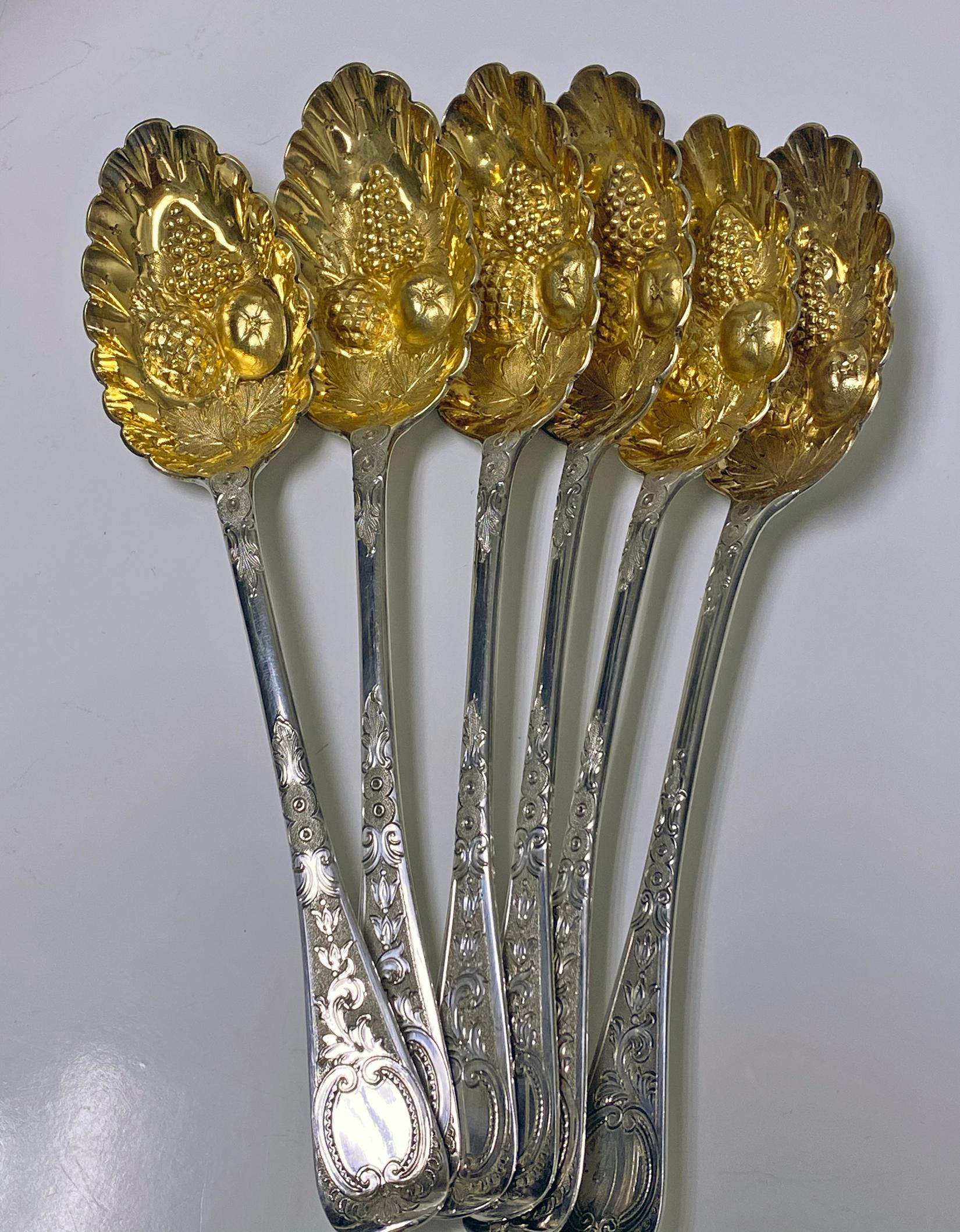 English Set of 6 Georgian Silver Berry Serving Spoons, London, 1823-1829