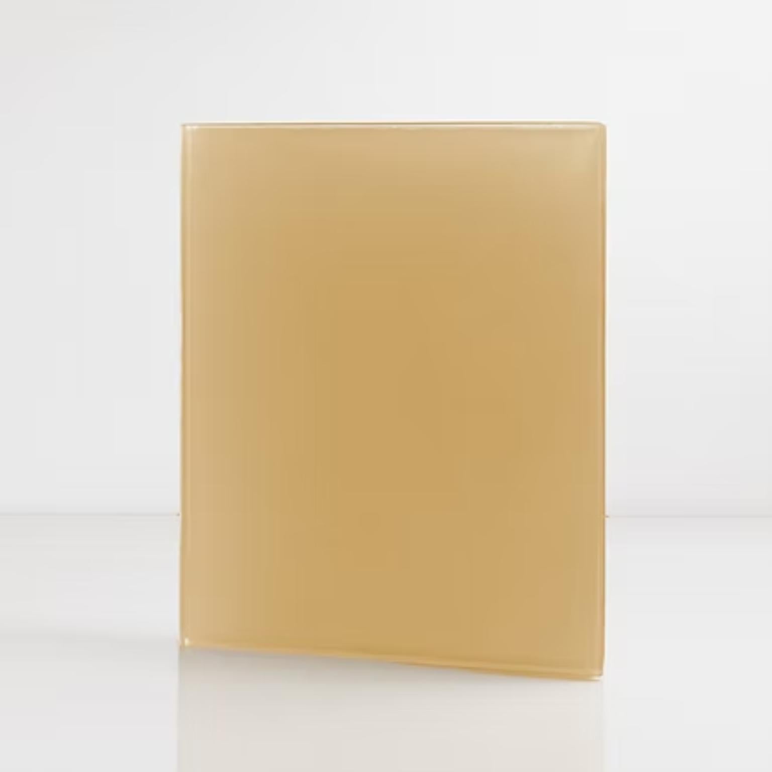 Lot de 6 livres décoratifs Ghost Writer en résine moulée par Creators of Objects en vente 1