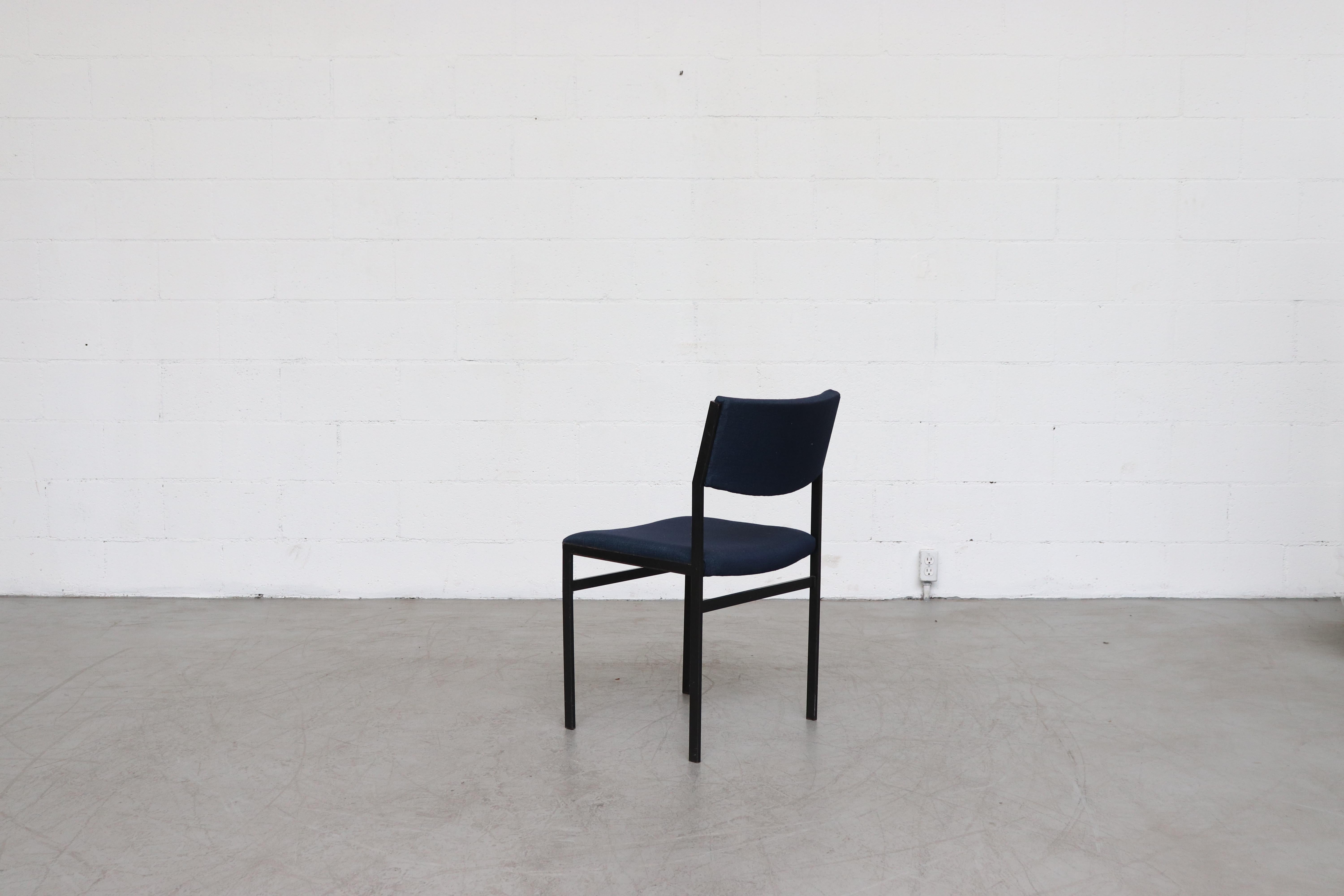 Set of 6 Gijs van der Sluis 'Attributed' Dining Chairs in New Indigo Upholstery In Good Condition In Los Angeles, CA