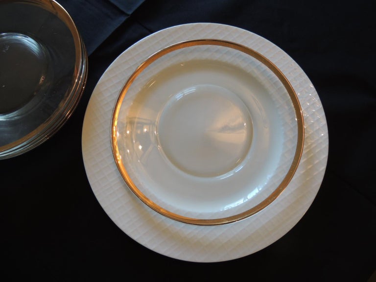 Set of 6 Glass Round Clear Dessert Plates with Gold Rim For Sale at 1stdibs