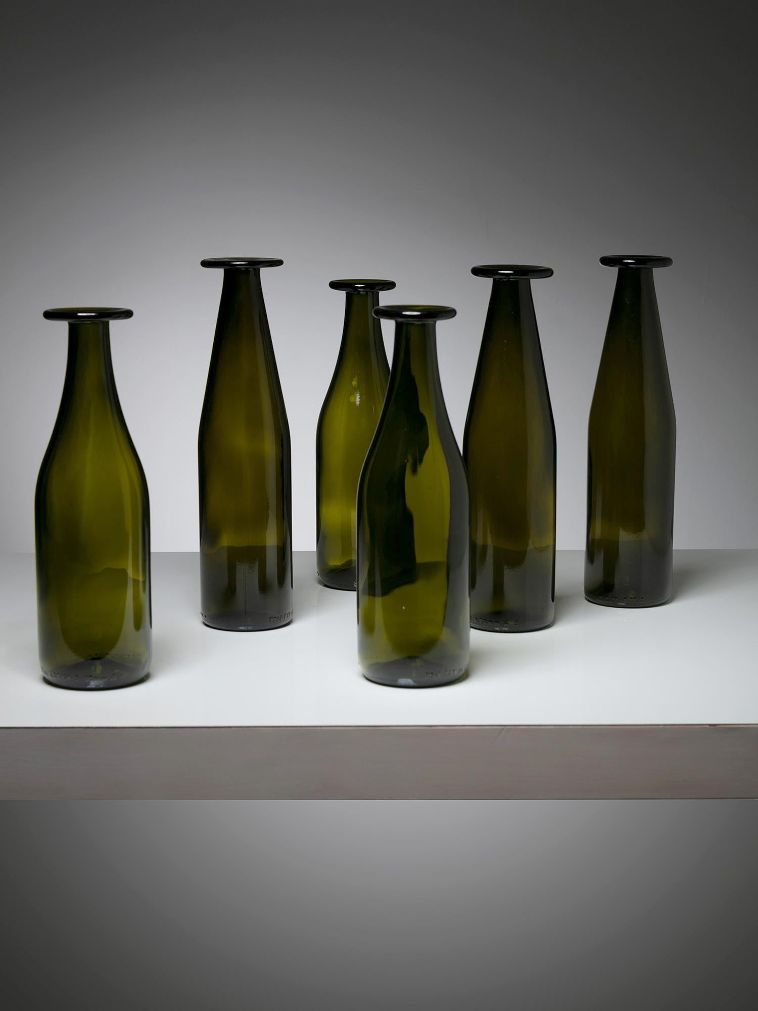 italien Ensemble de 6 bouteilles en verre vert de Jasper Morrison pour Cappellini, Italie, années 1990 en vente