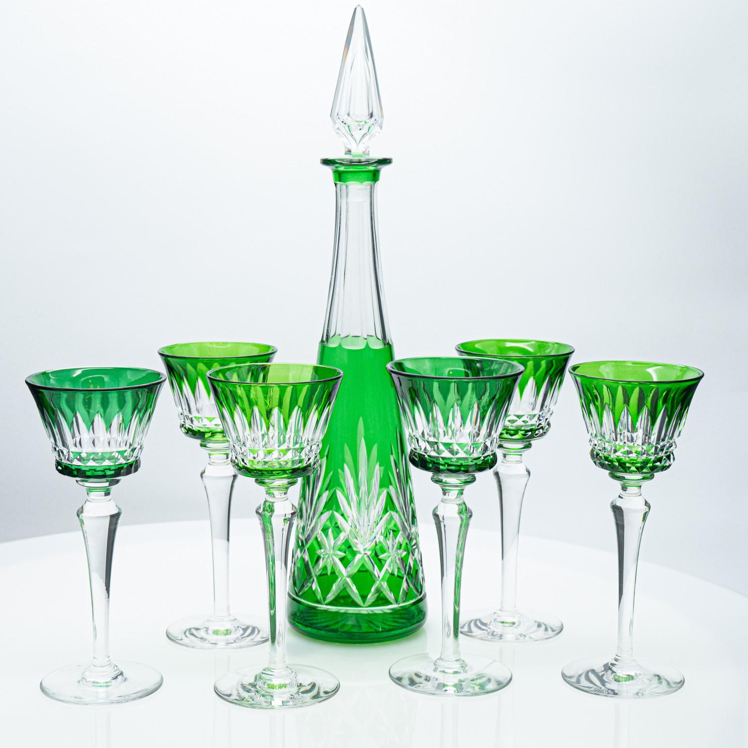 Français Ensemble de 6 verres de Baccarat en cristal vert superposé, 1 carat, Saint Louis en vente