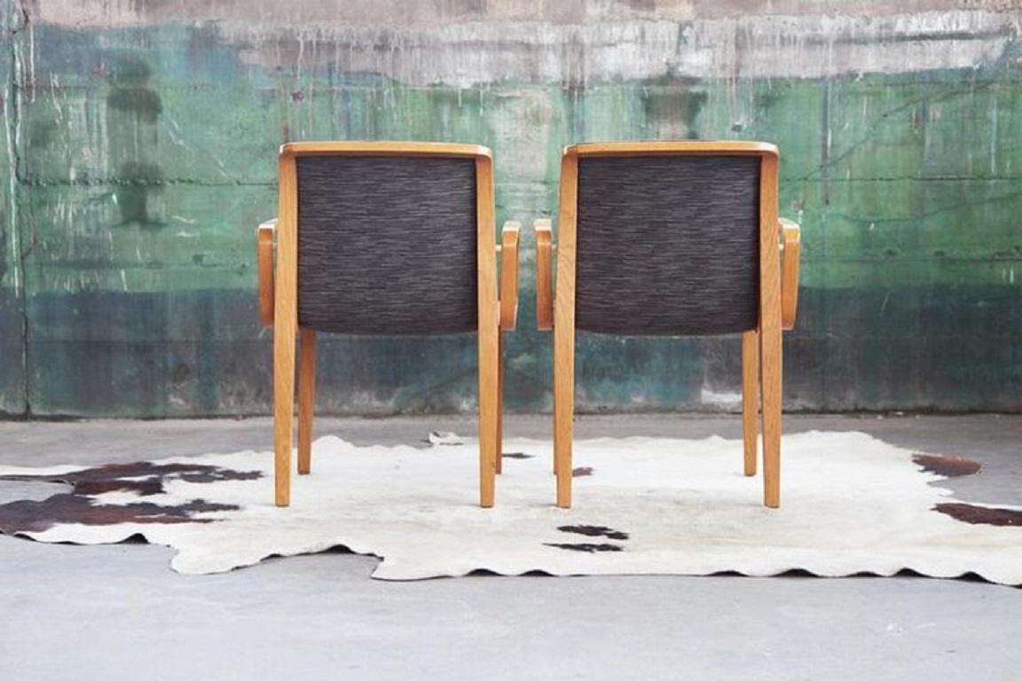 Set of 6 Post Modern Knoll Oak bentwood upholstered armchairs. The seats are upholstered in a sturdy grey textile.

Price is for the entire set of six.

The 1305-U model of this Knoll chair was made some time between 1965-71 and designed by Bill
