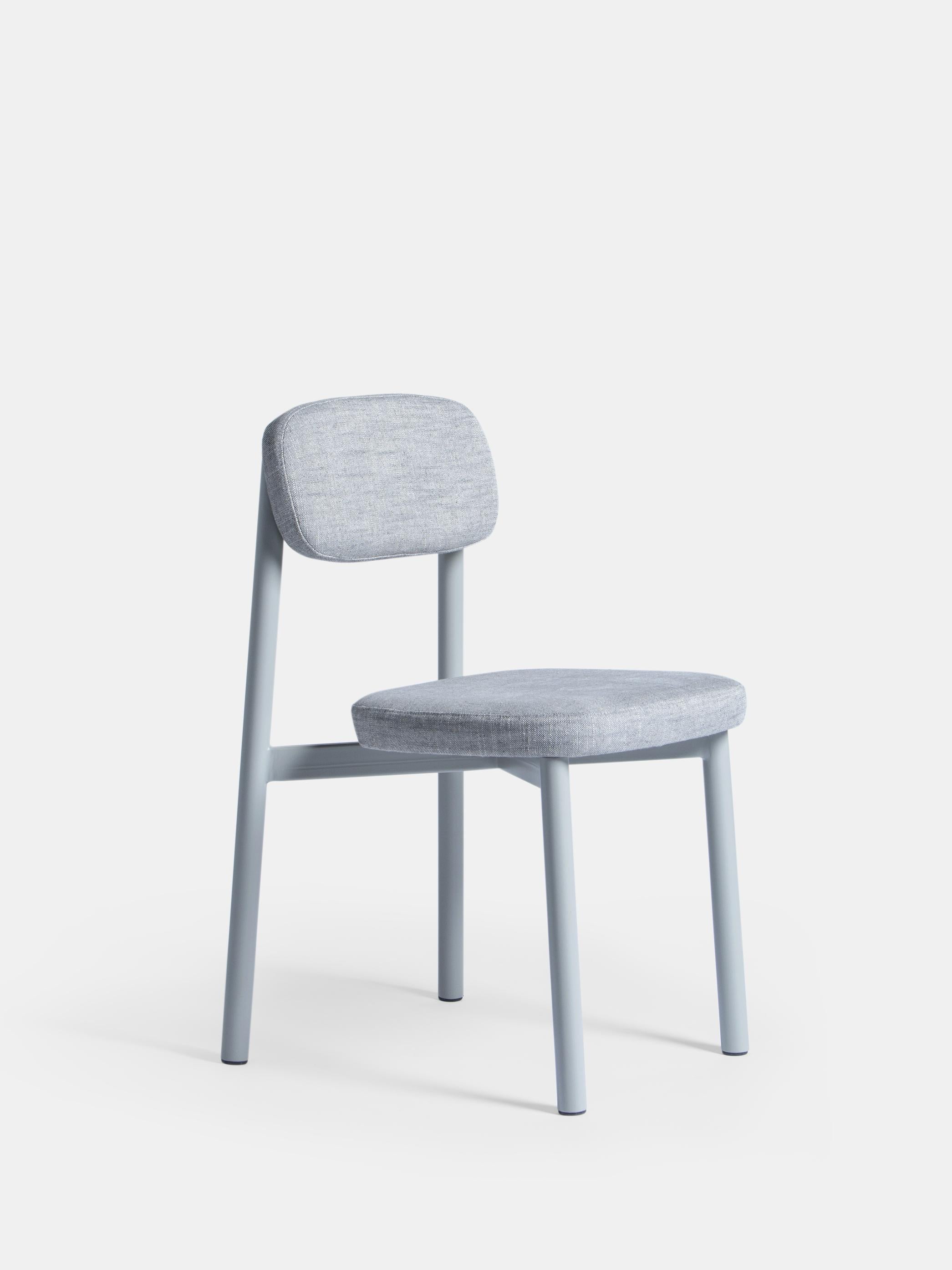 Set of 6 Grey Residence Chairs by Kann Design
Dimensions: D 43 x W 50 x H 77 cm.
Materials: Steel tube, HR foam, fabric upholstery Sahco Ellis 4 (11% viscose, 30 % linen).
Available in other colors.

All of the Residence seats were created by