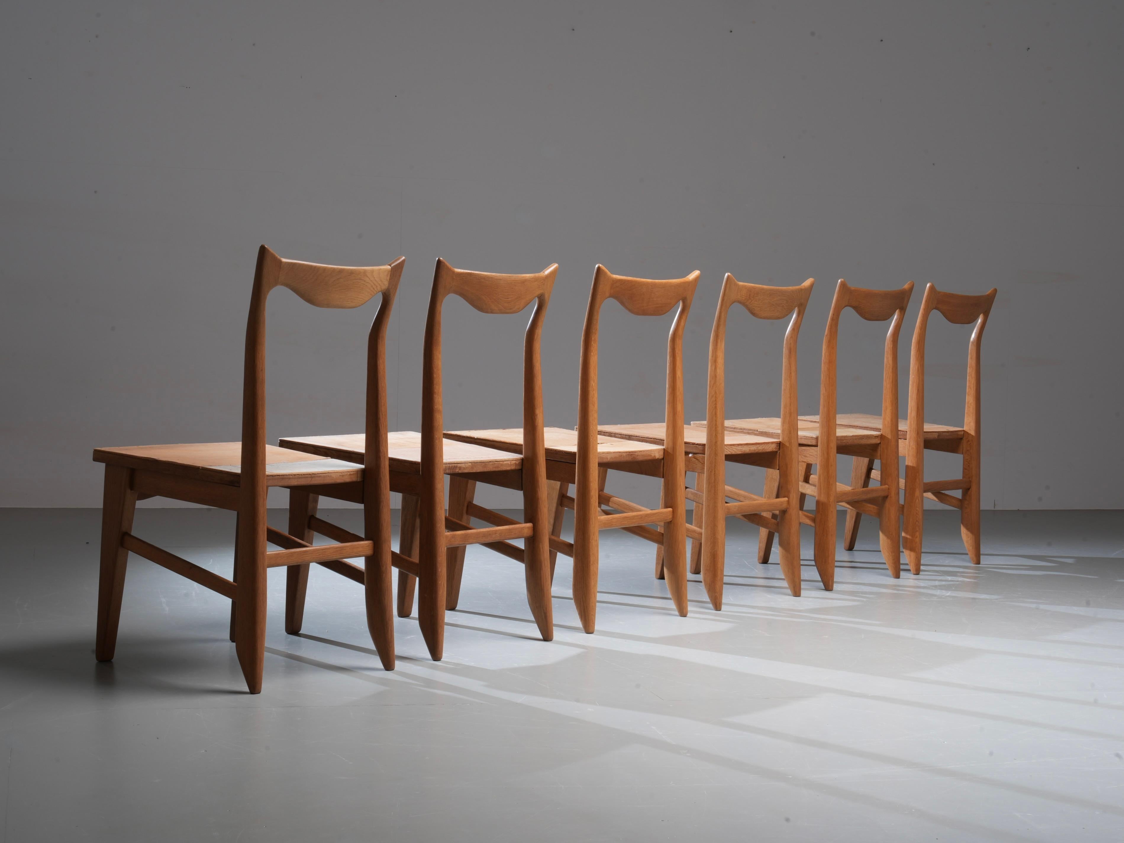 Set of 6 Guillerme et Chambron Dining Chairs in Oak, France, 1960's For Sale 2
