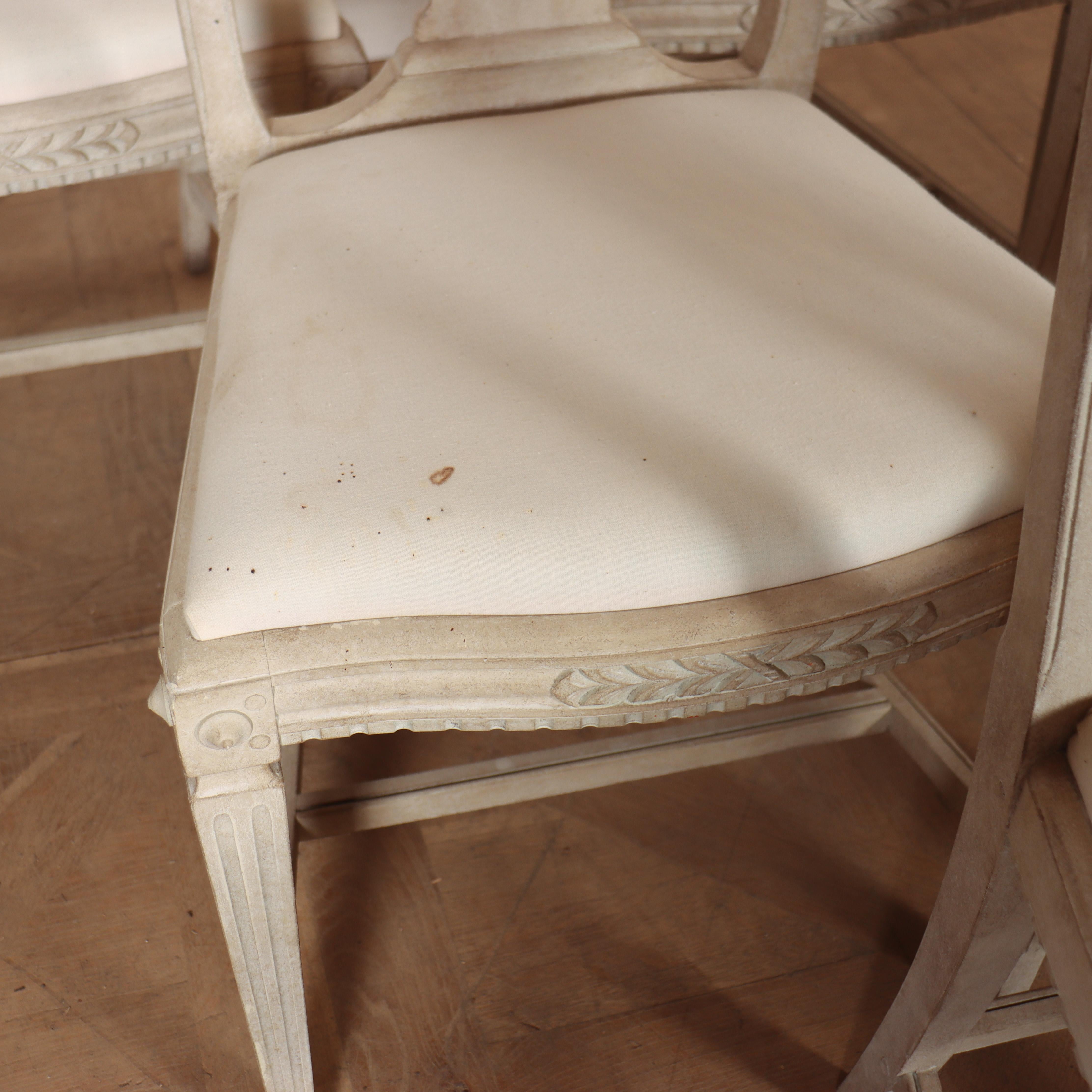 XX secolo Set di 6 sedie da pranzo in stile gustaviano in vendita