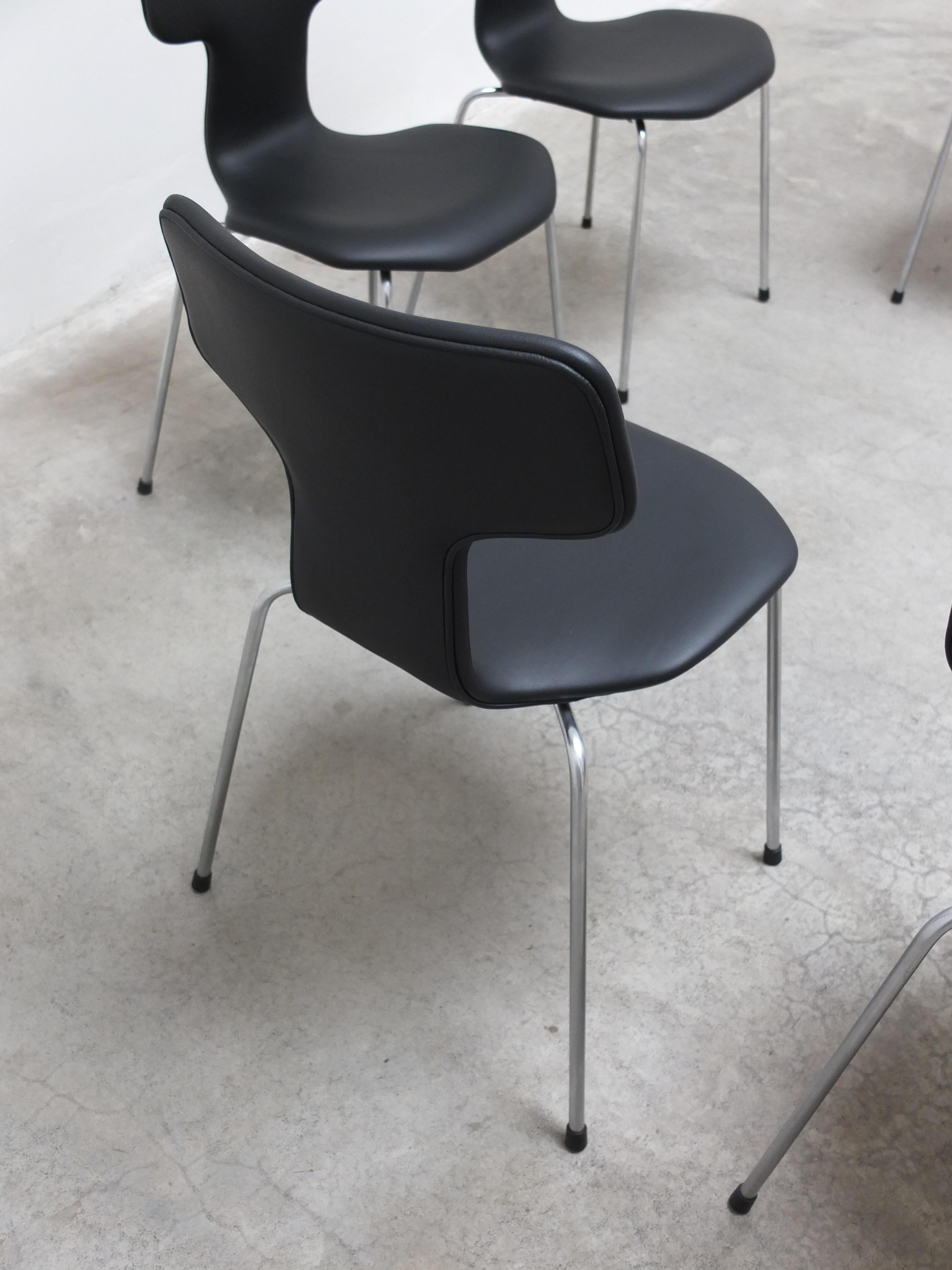 Set of 6 'Hammer' Chairs in Leather by Arne Jacobsen for Fritz Hansen, 1967 For Sale 10