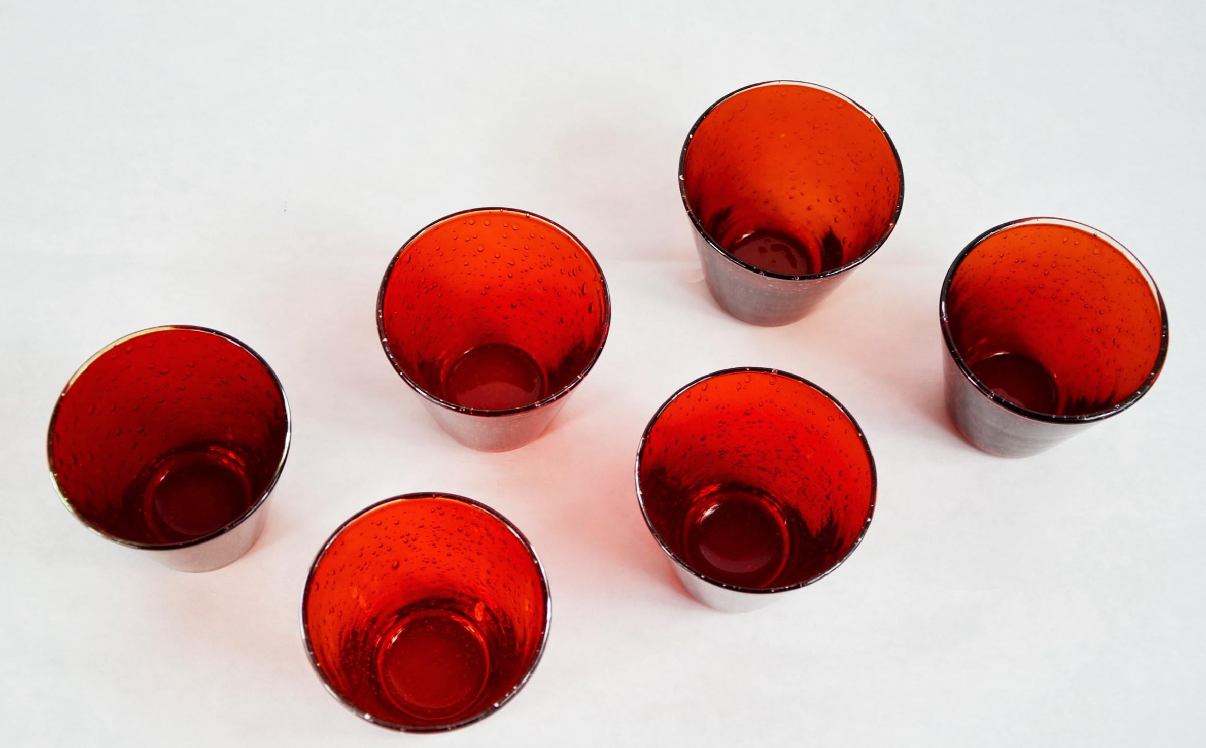 Mid-Century Modern Set of 6 Hand Blown Murano Red Cased Bubble Controlled Cocktail Drinks Glasses