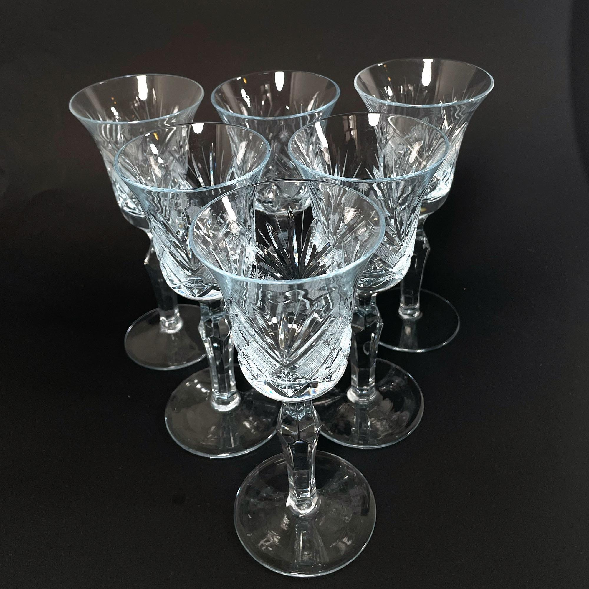 Ensemble de 6 verres à vin en cristal de Bohème taillés à la main, années 1980 Excellent état - En vente à PARIS, FR