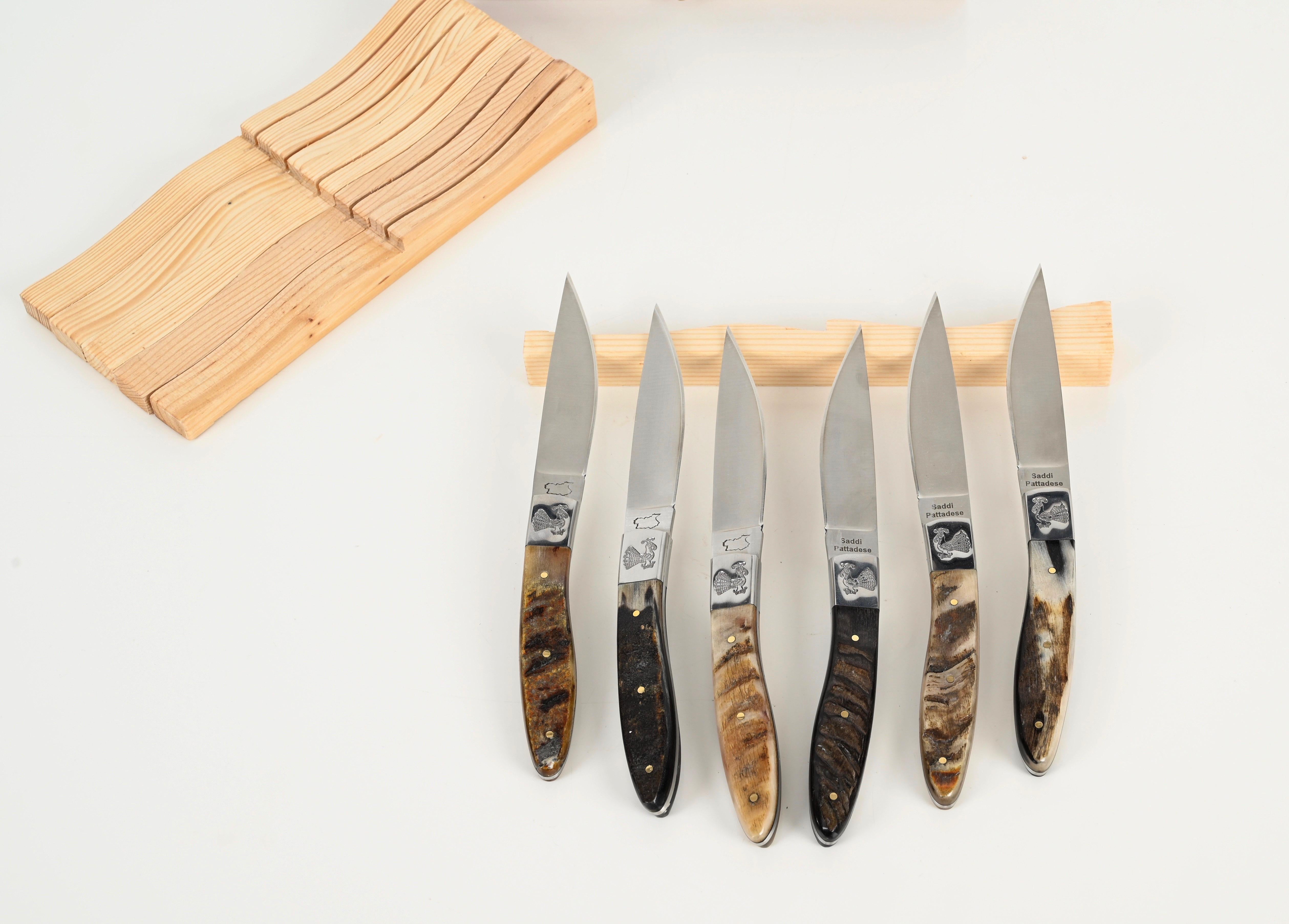 Set of 6 Hand-Made Italian Pattada Knives, Italy, Sardinia 1990s In Excellent Condition For Sale In Roma, IT