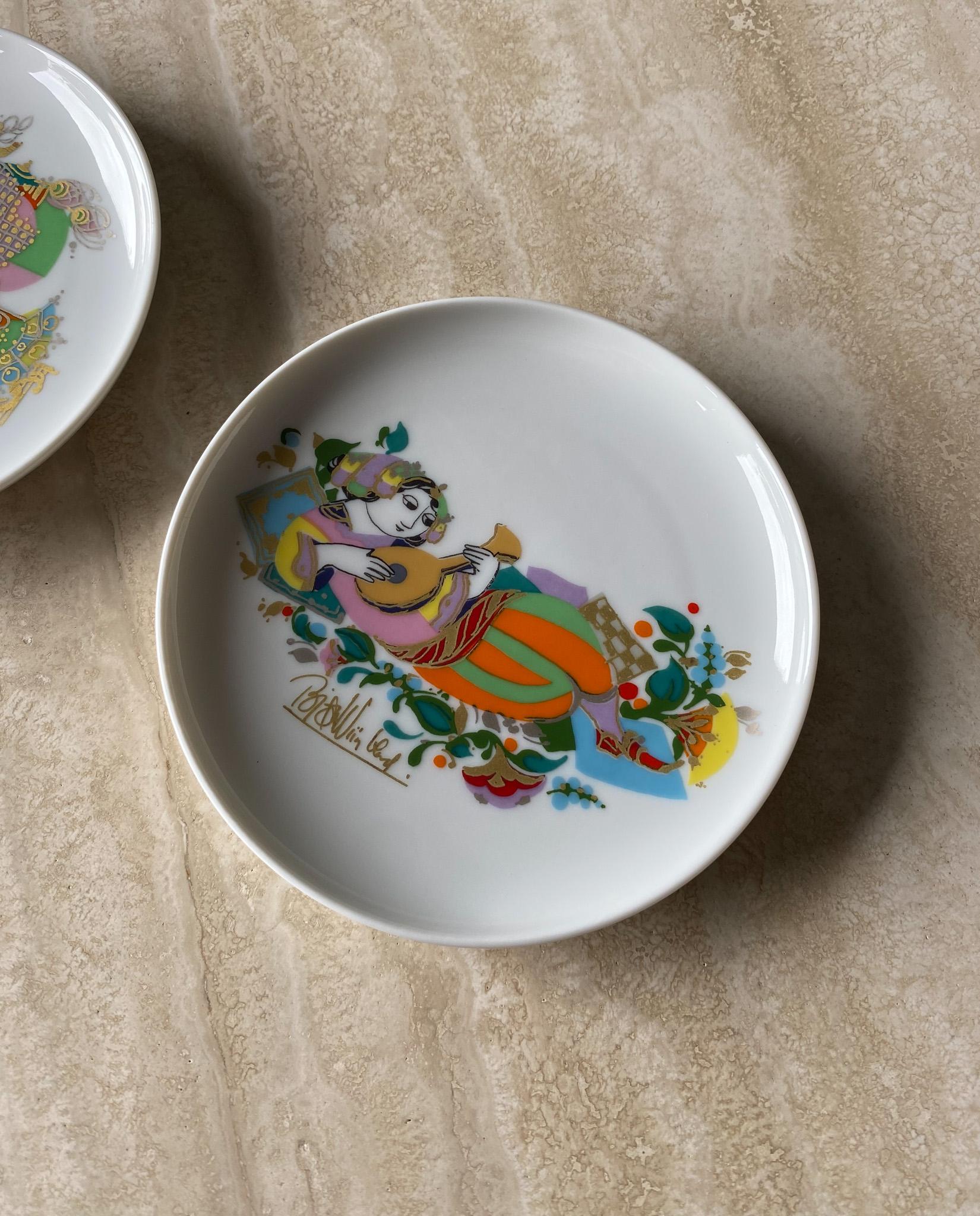 Set of 6 Hand Painted Dishes by Bjorn Winblad for Rosenthal, 1970s In Good Condition For Sale In Costa Mesa, CA