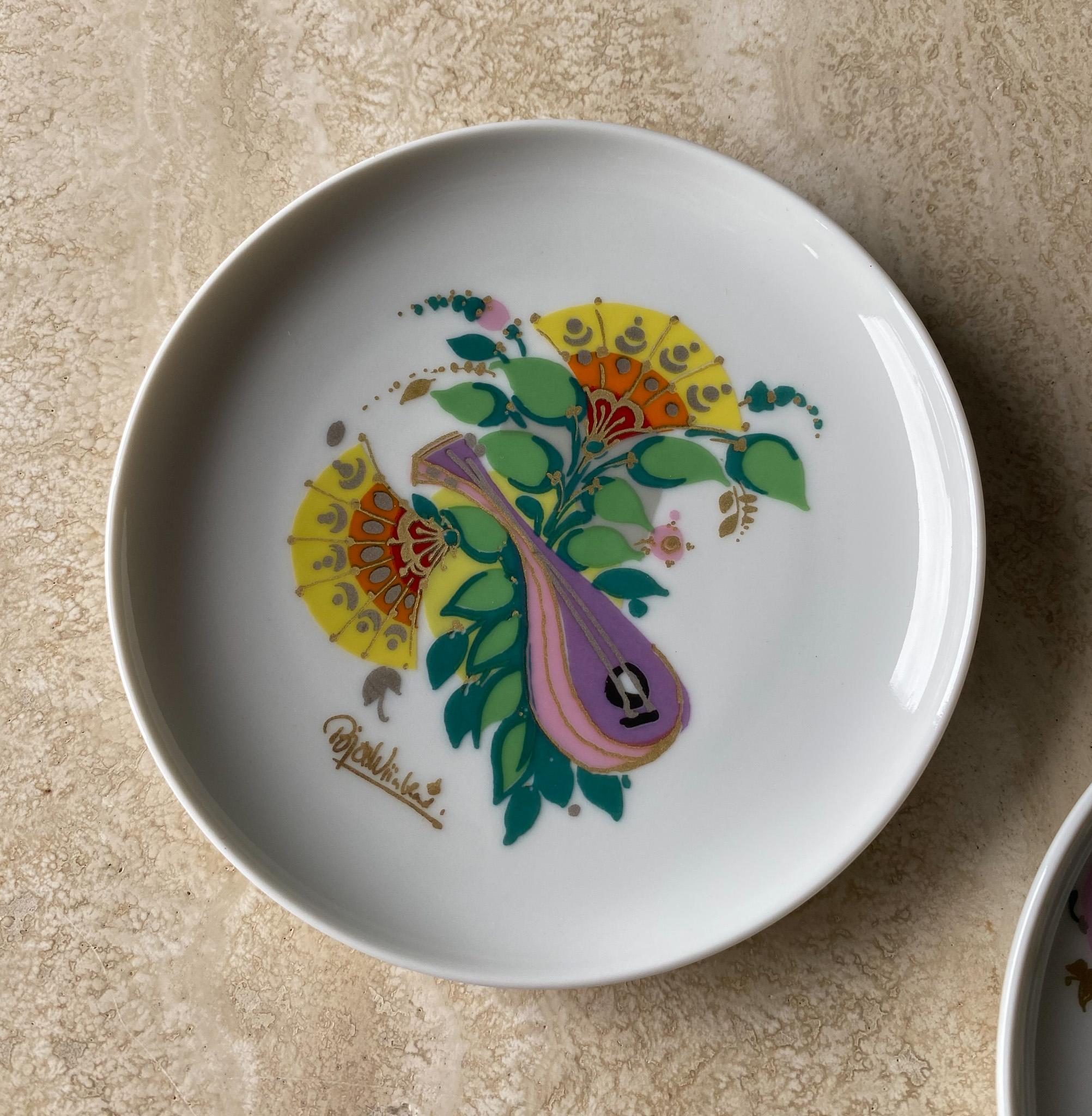Late 20th Century Set of 6 Hand Painted Dishes by Bjorn Winblad for Rosenthal, 1970s For Sale