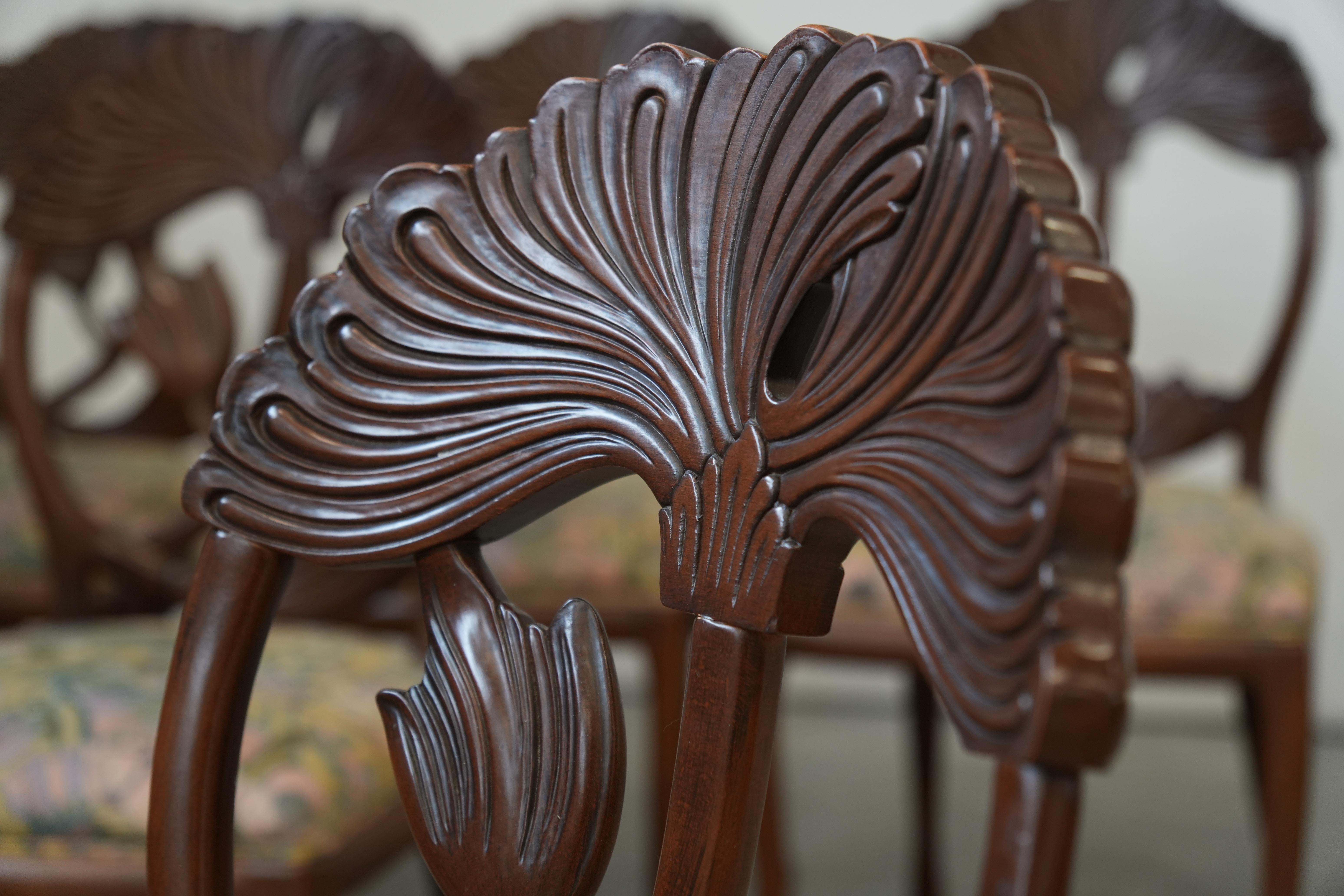 Late 20th Century Set of 6 Hand‑Carved Art Nouveau Revival Dining Chairs with Floral Seats in vendita