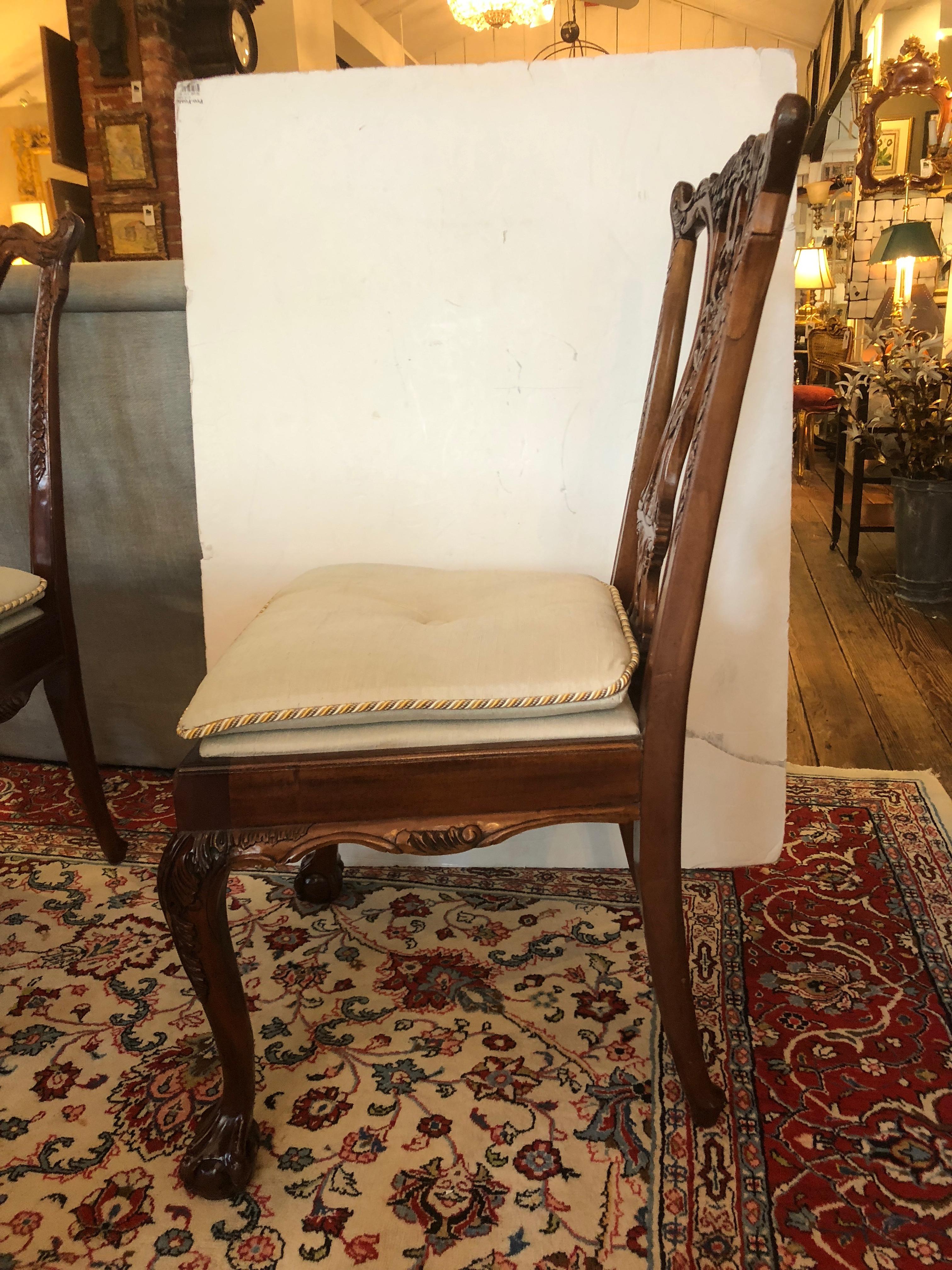 Set of 6 Handsome Chippendale Style Dining Side Chairs In Excellent Condition In Hopewell, NJ