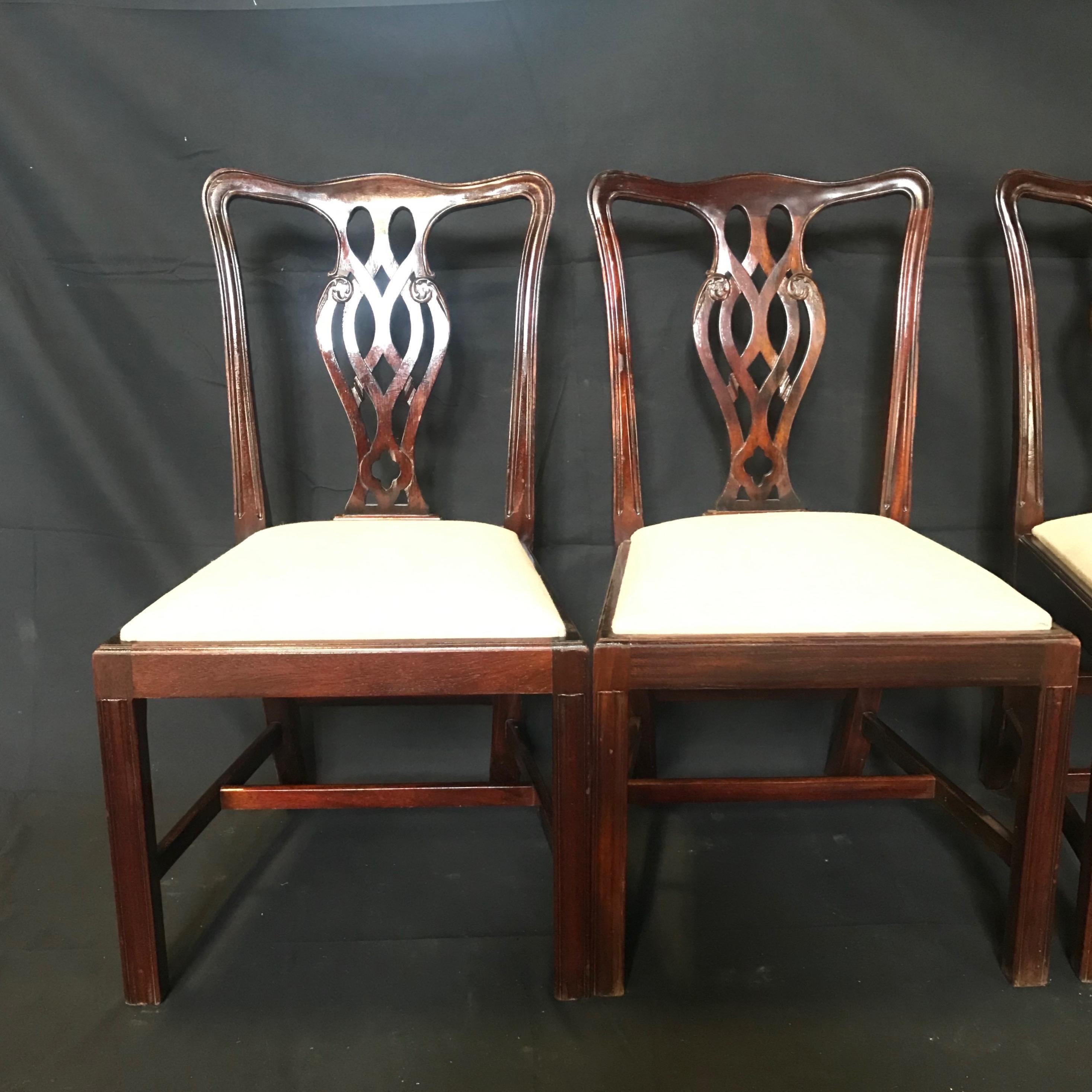 Set of 6 Handsome Fine English Chippendale Style Dining Chairs 5