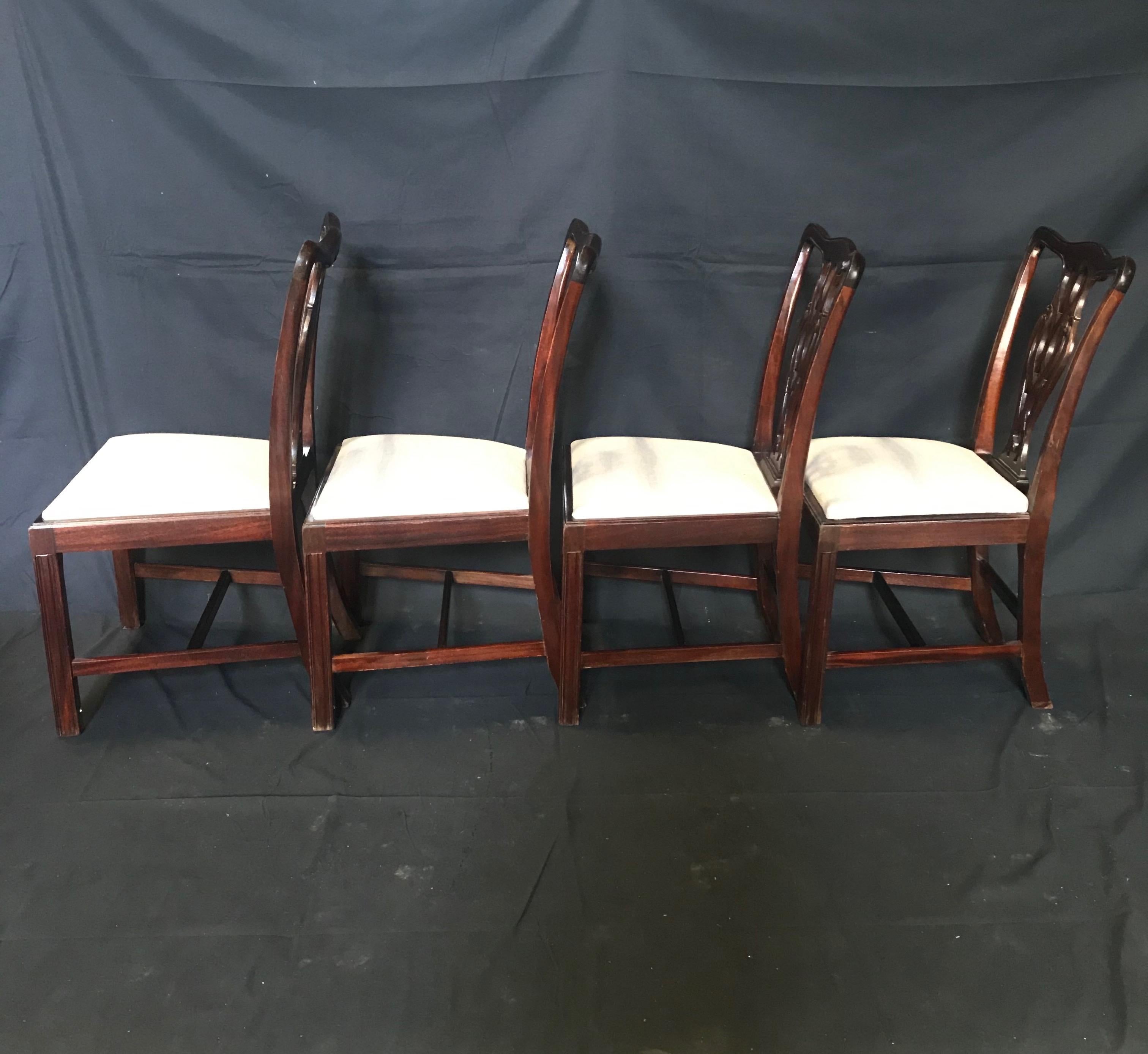 Set of 6 Handsome Fine English Chippendale Style Dining Chairs 11