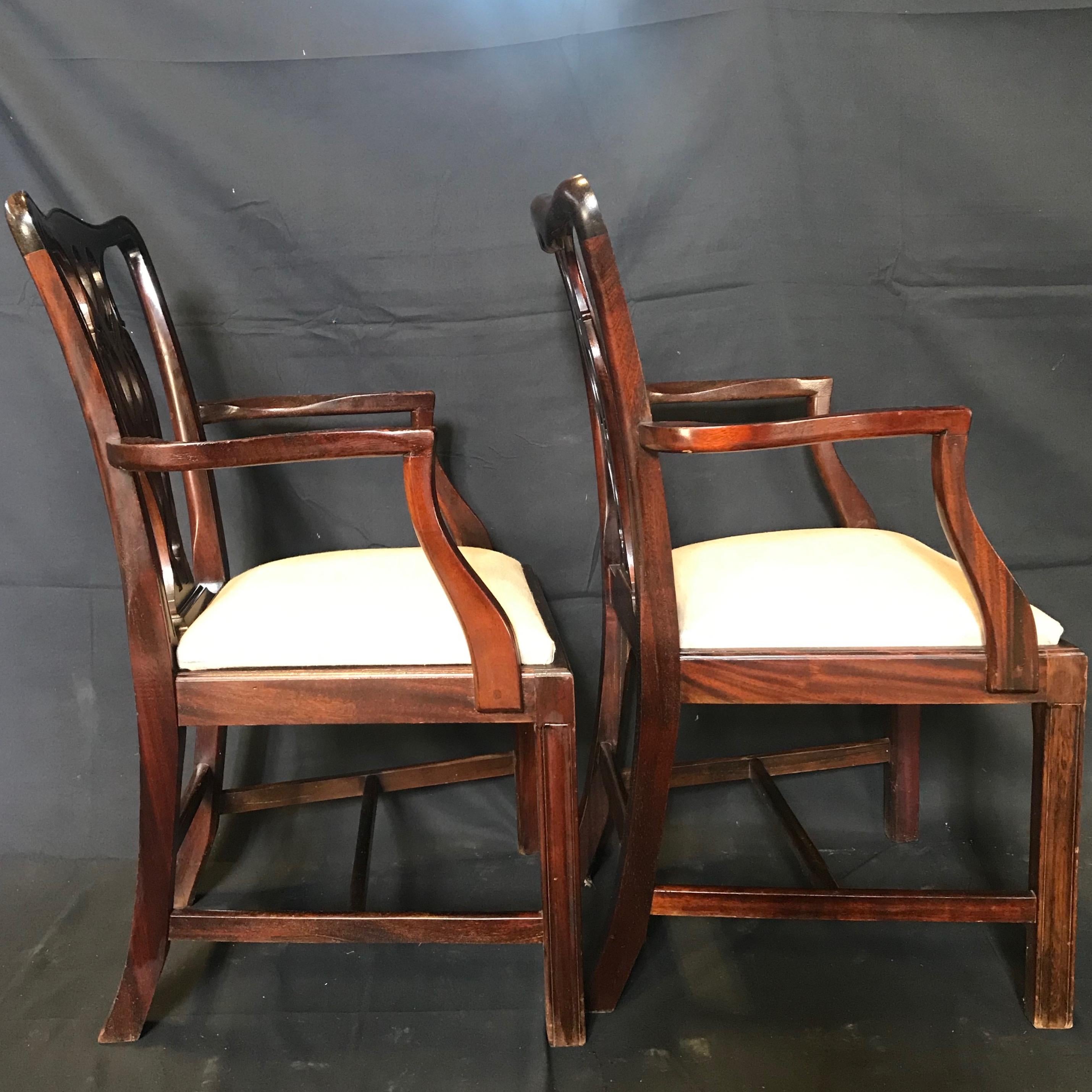 Set of 6 Handsome Fine English Chippendale Style Dining Chairs 1
