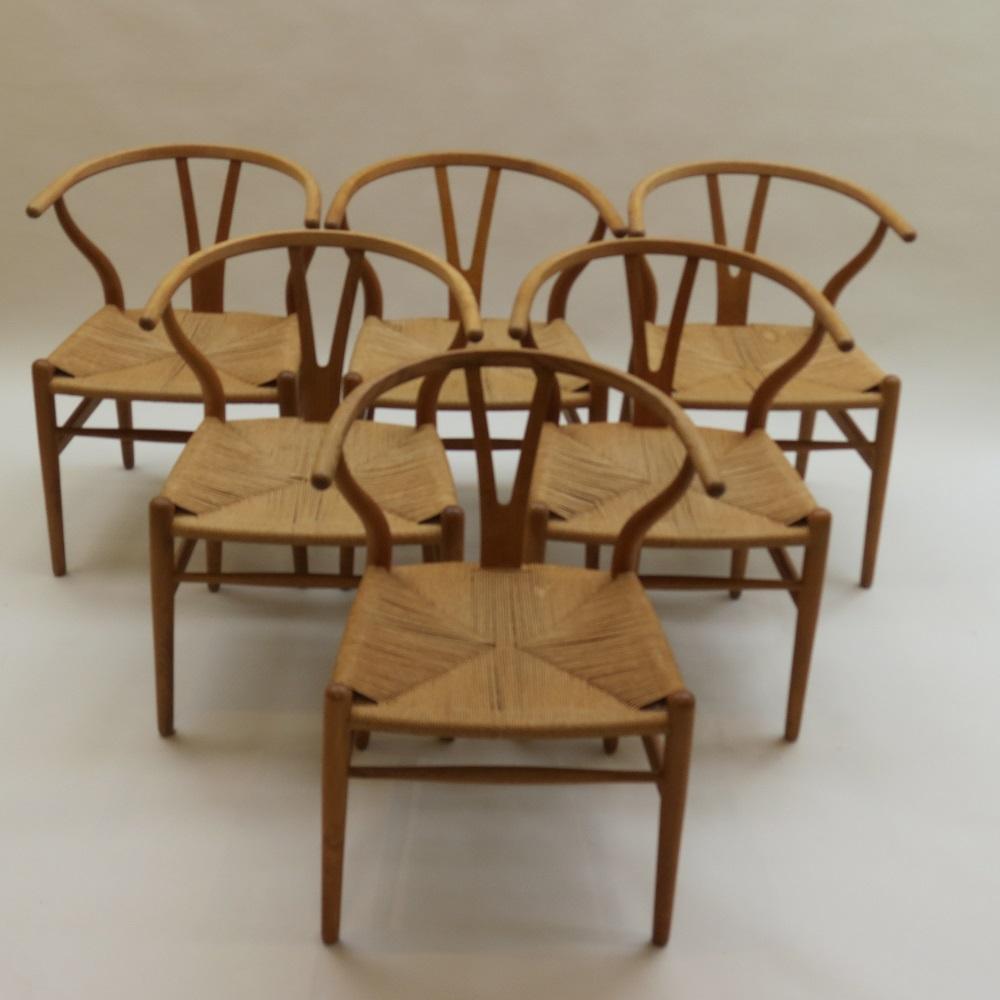 Mid-Century Modern Set of 6 Hans J Wegner Wishbone Ch24 Chair Carl Hanson 1960s Editions in Oak