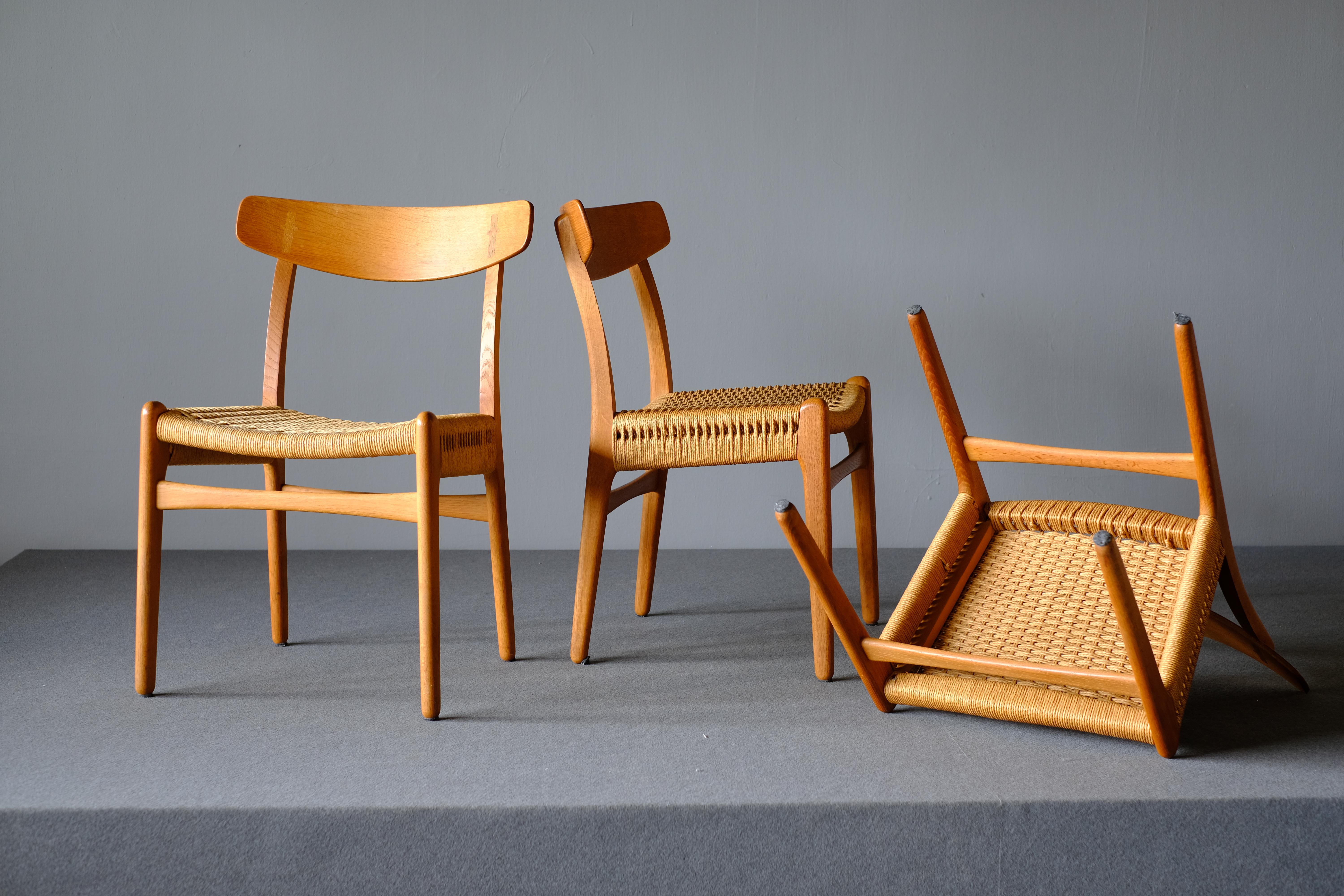 20th Century Set of 6 Hans Wegner Chairs