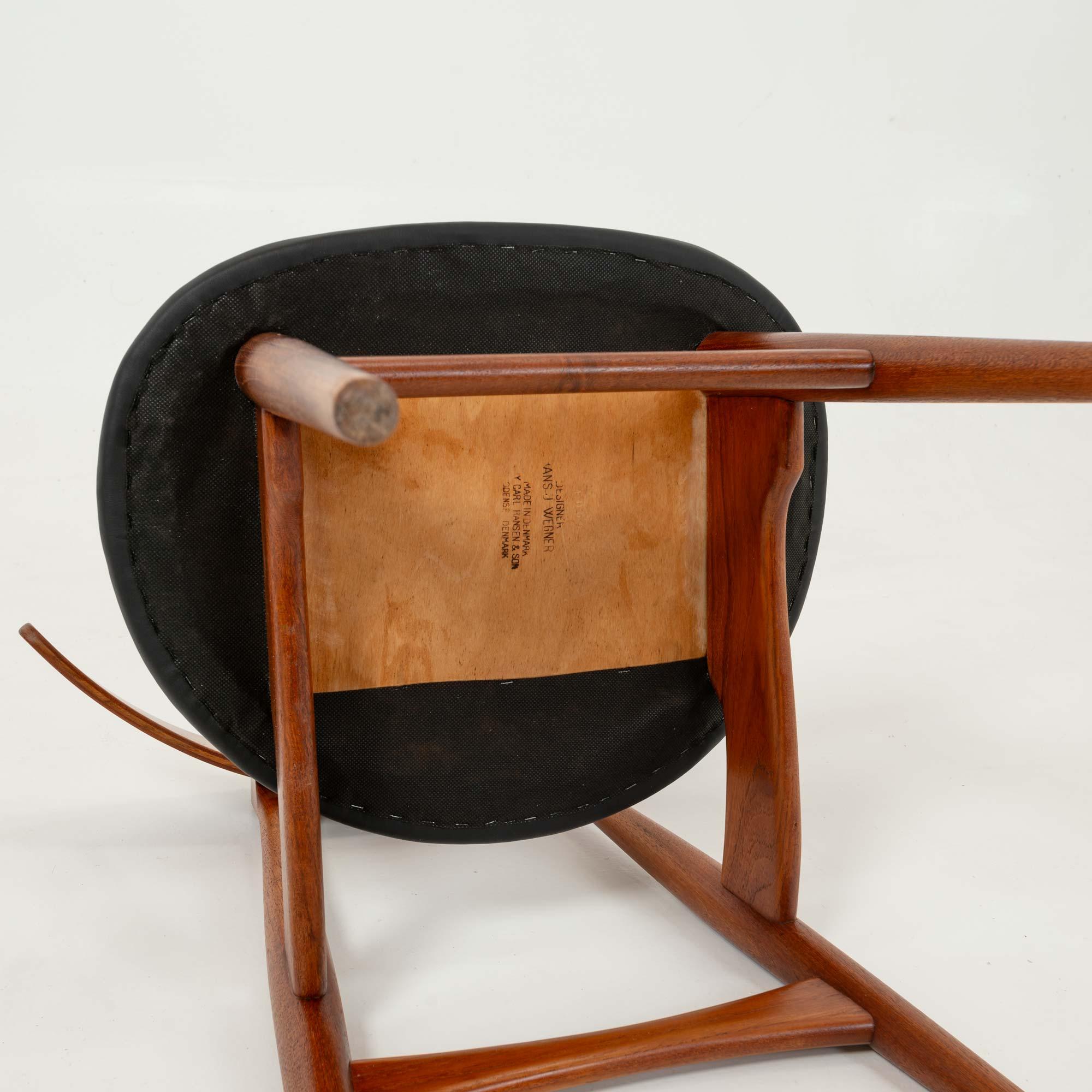 Set of 6 Hans Wegner for Carl Hansen & Son CH33 Chairs in Teak and Black Leather 14