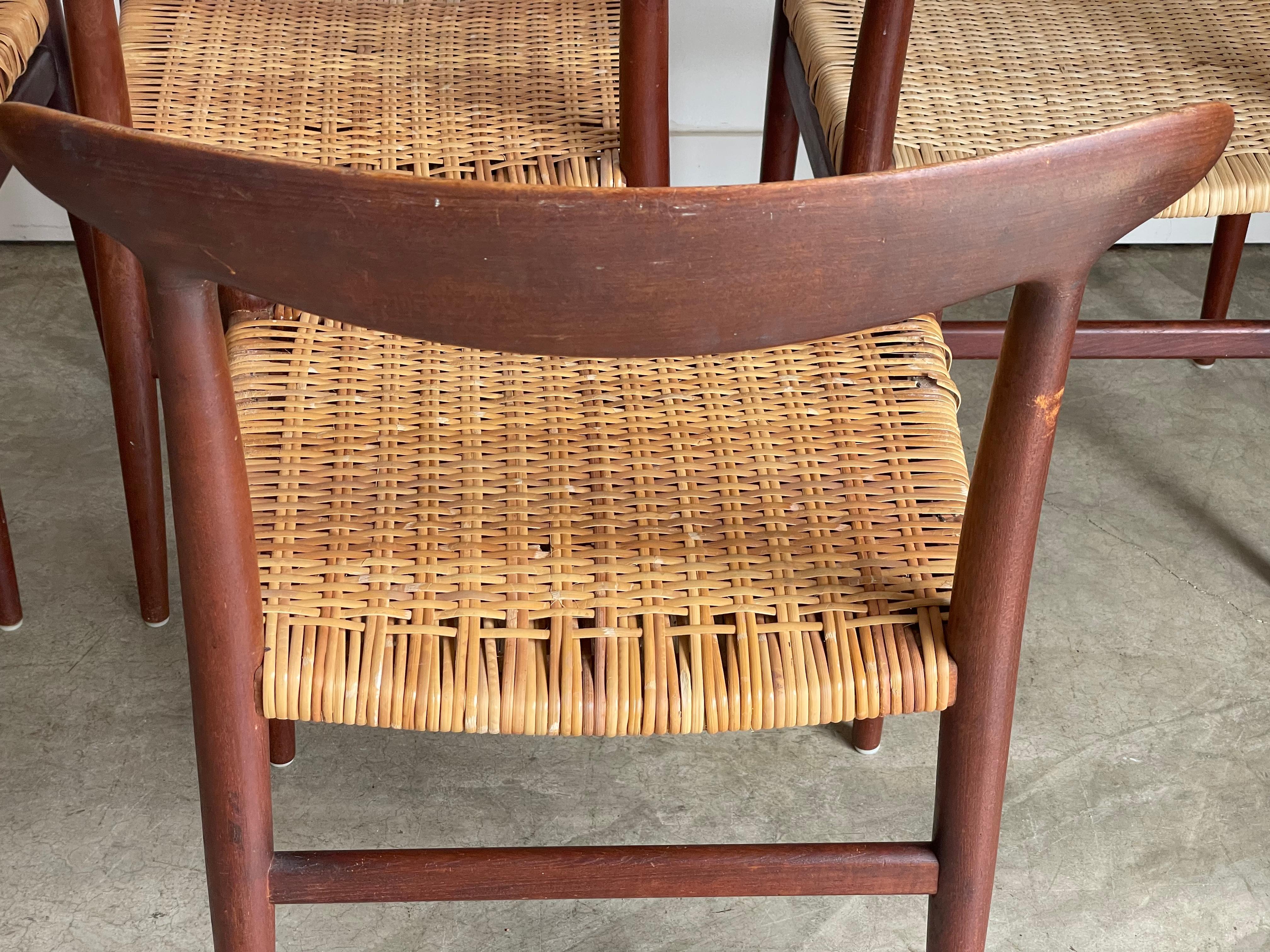 Set of 6 Hans Wegner W2 Dining Chairs For Sale 5