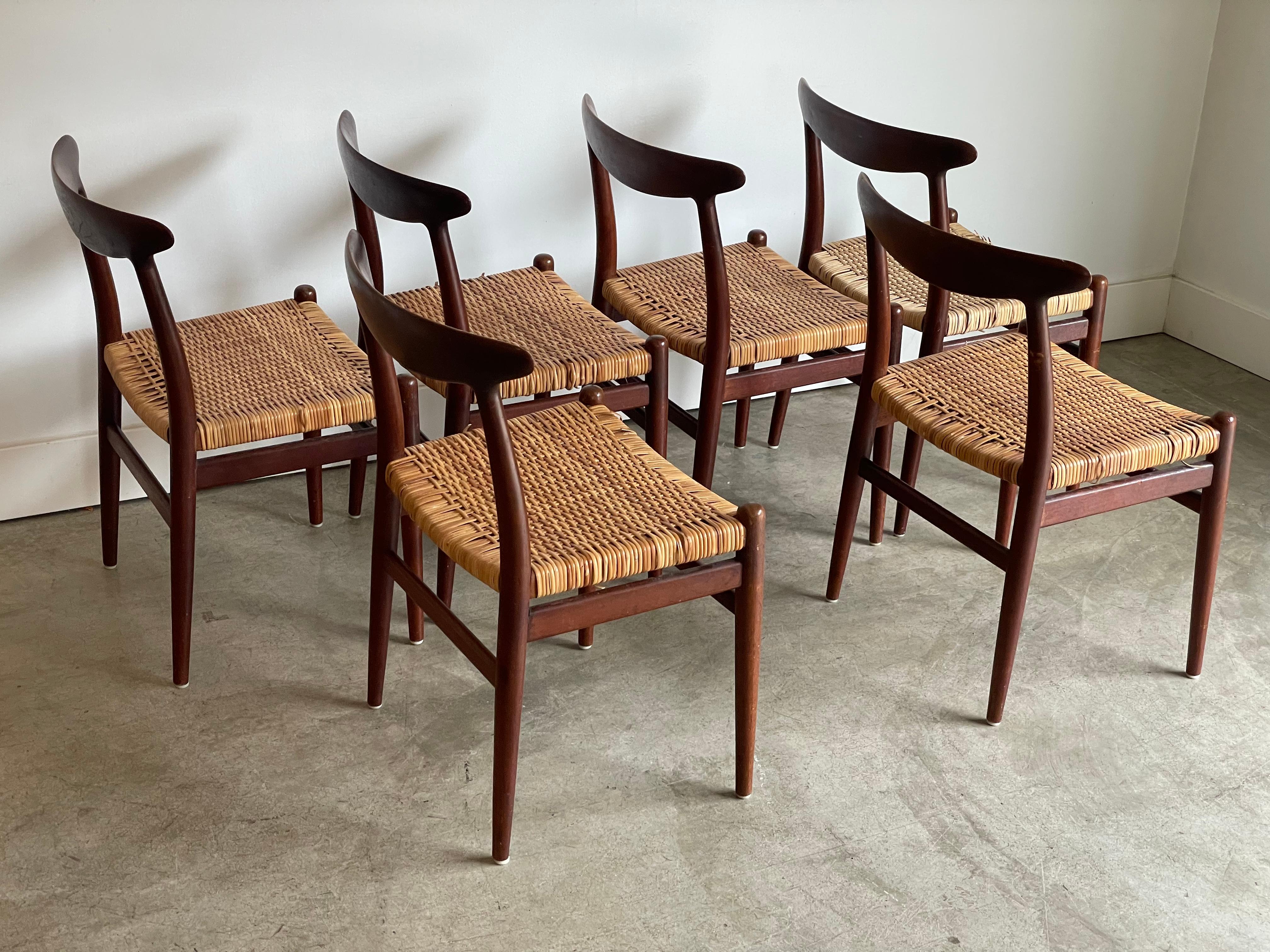 Set of 6 Hans Wegner W2 Dining Chairs For Sale 1