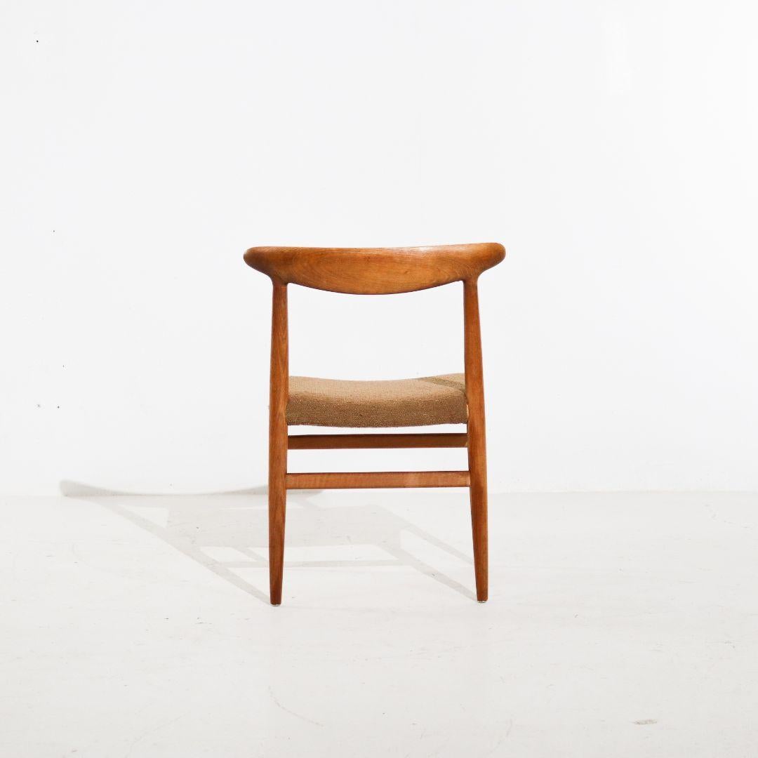 Set of 6 Hans Wegner 'W2' Dining Chairs Oak In Good Condition In BAARLO, LI