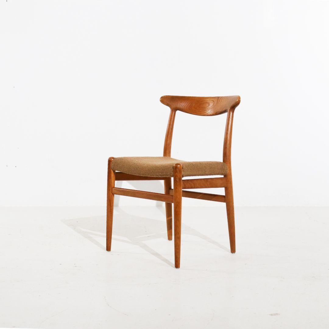 Fabric Set of 6 Hans Wegner 'W2' Dining Chairs Oak