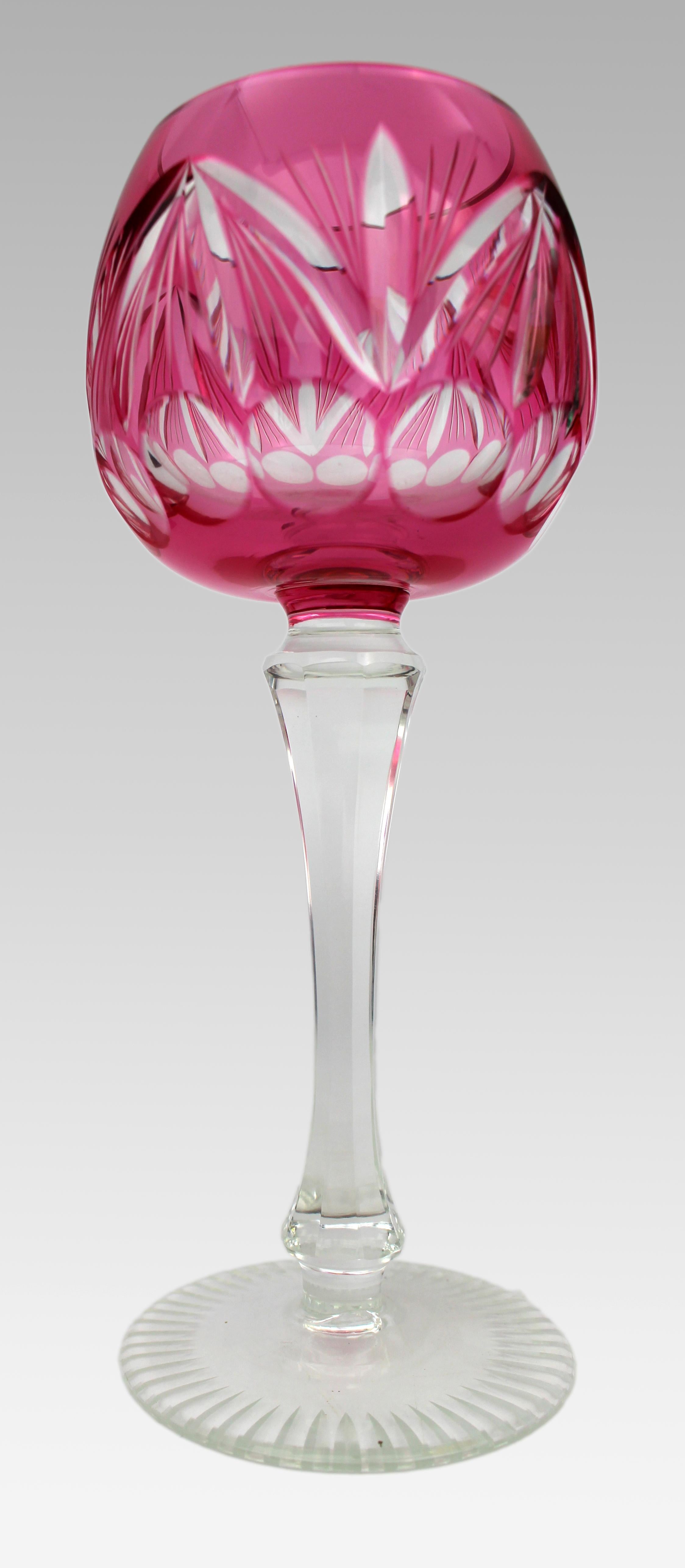 Lot de 6 gobelets à vin Harlequin Bohemian en cristal taillé transparent Bon état - En vente à Worcester, GB