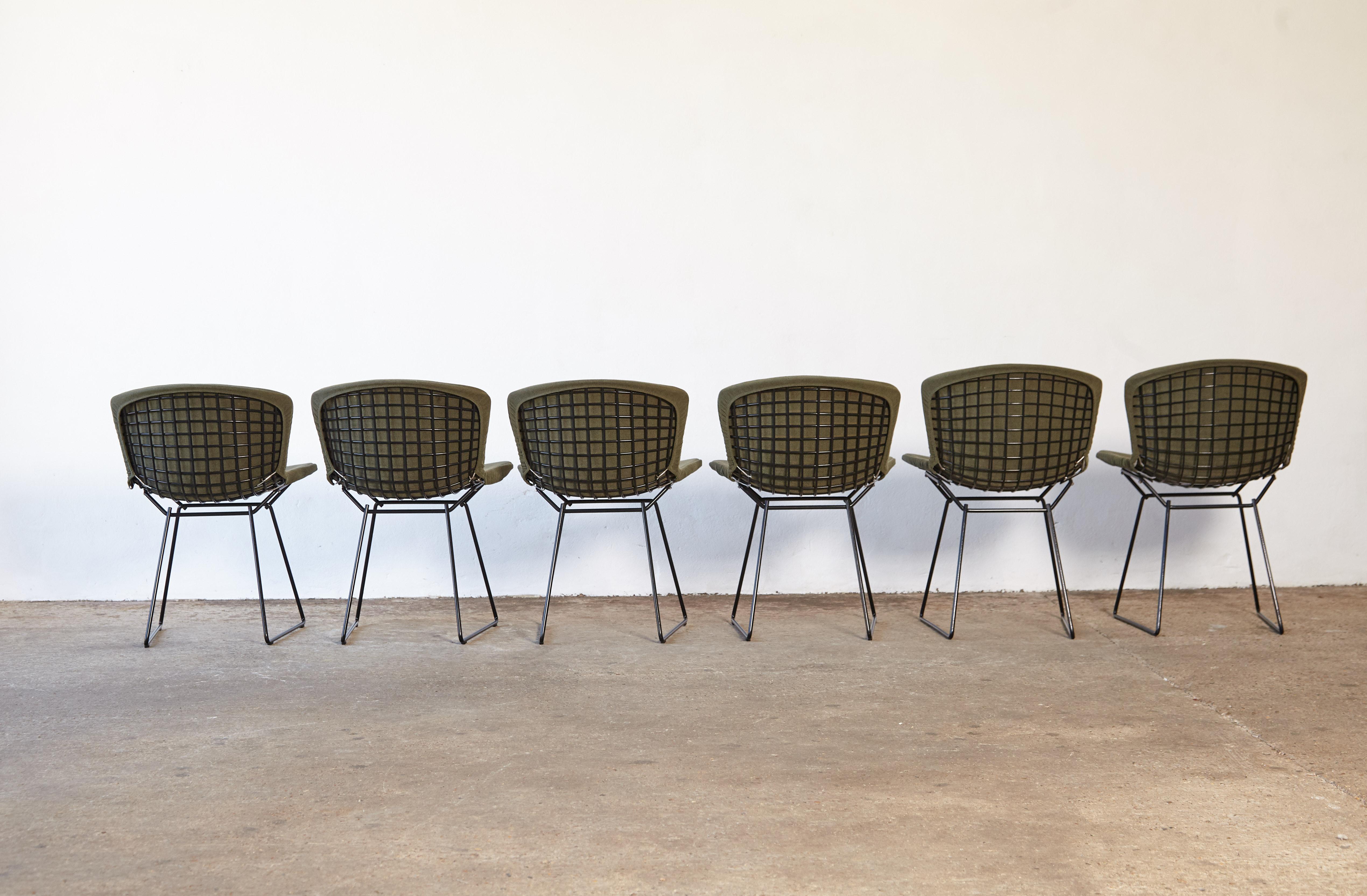 Set of 6 Harry Bertoia Wire Chairs with Original Green Seat Covers, Knoll, USA In Good Condition In London, GB