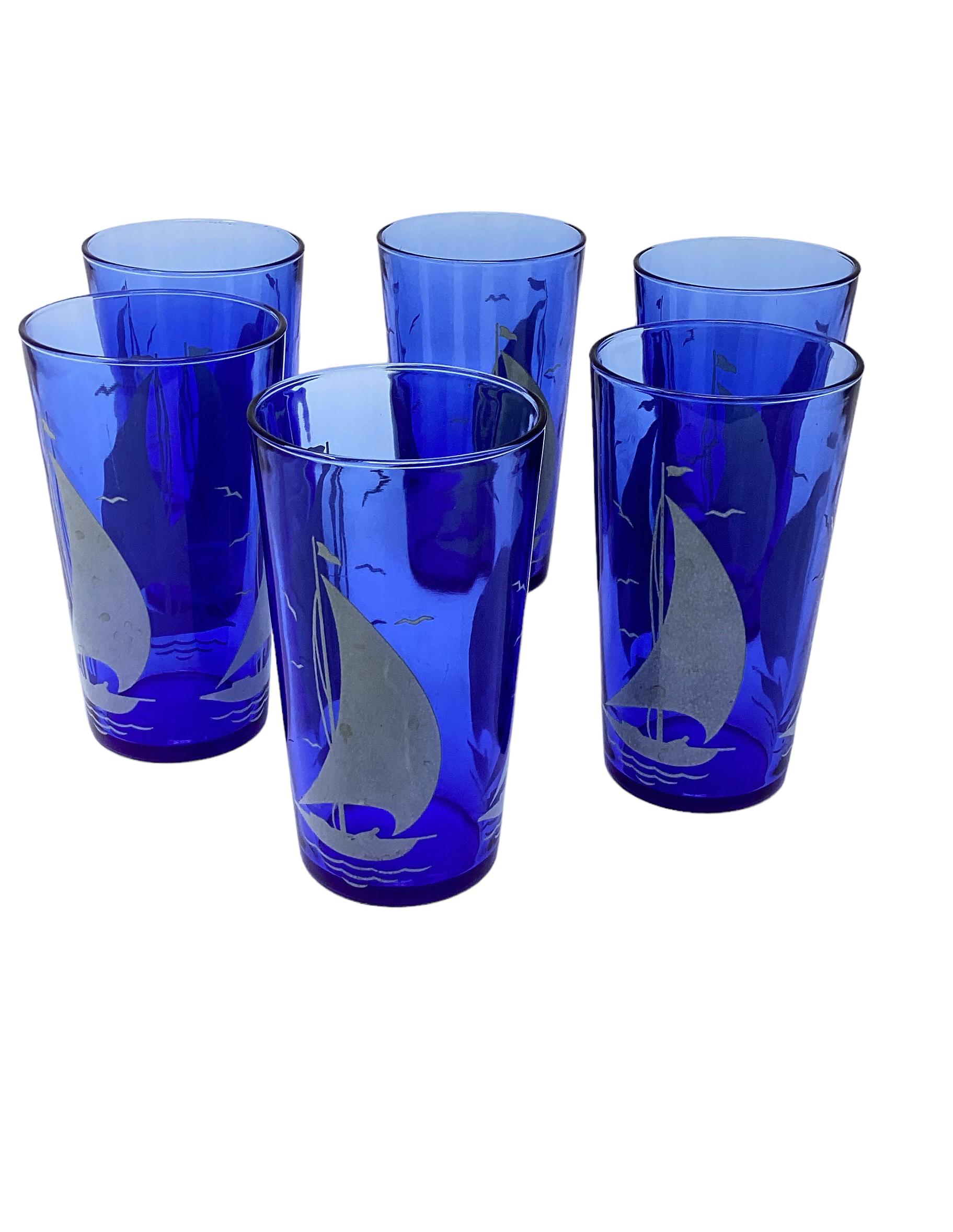 Mid-Century Modern Set of 6 Hazel-Atlas Sailboats Tumblers For Sale