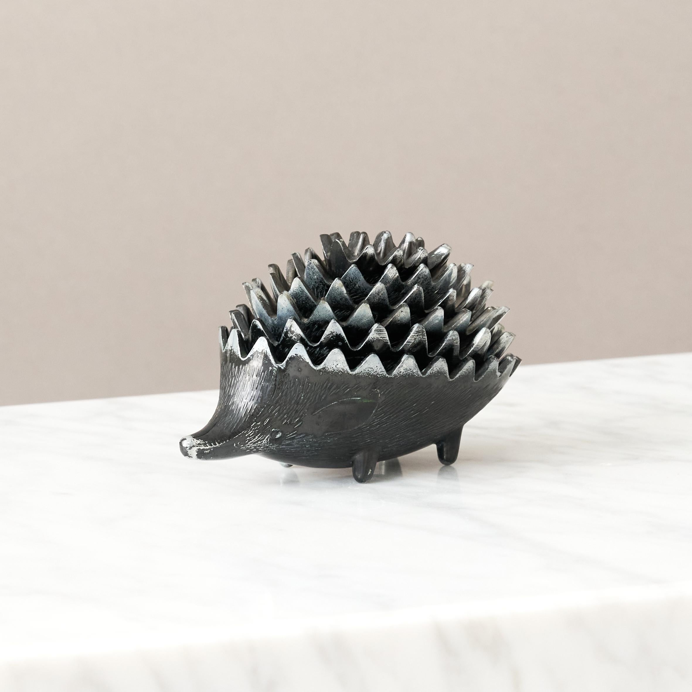 Austrian Set of 6 Hedgehog Ashtray / Bowls in Metal, Mid-century For Sale