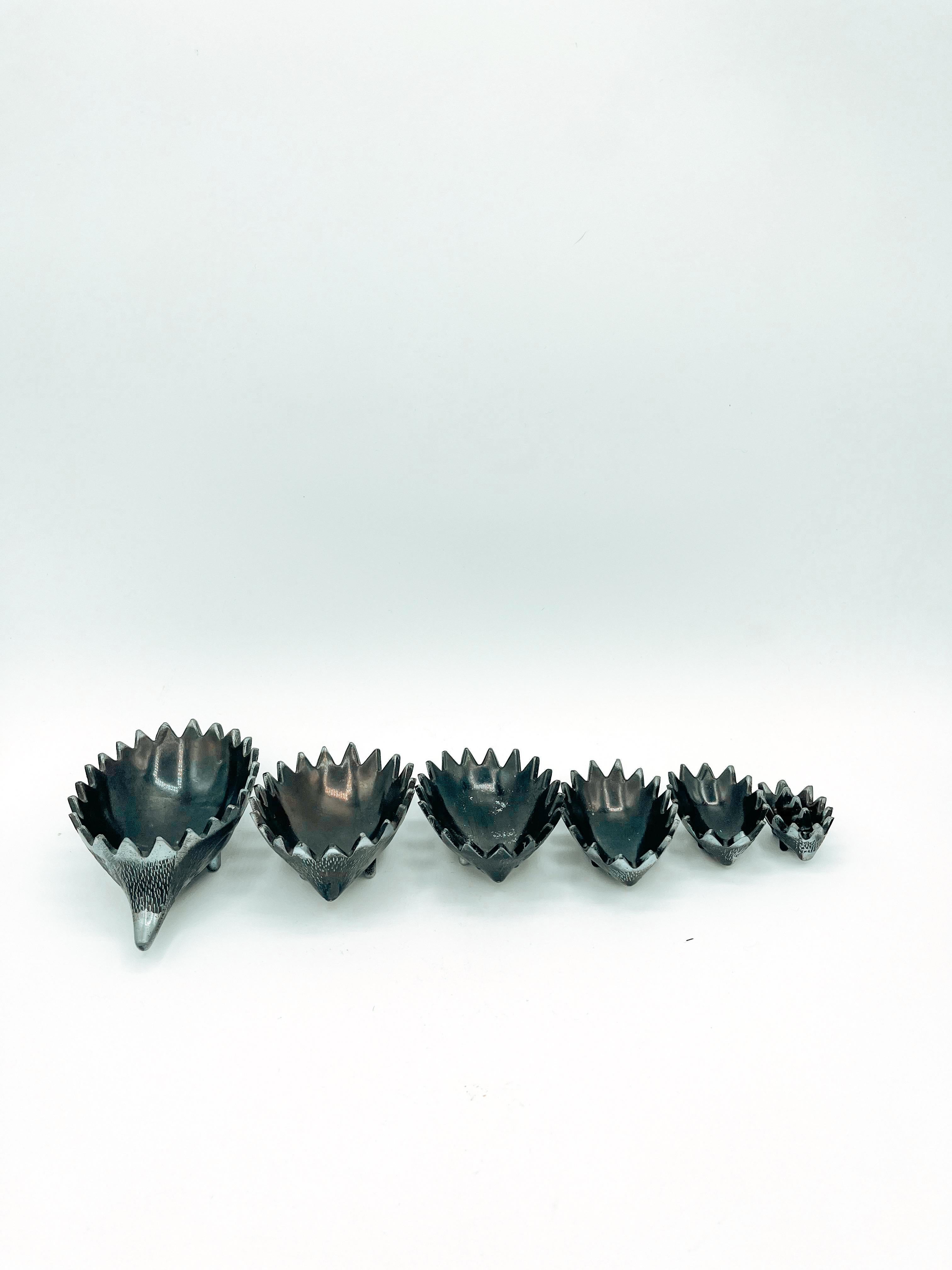 Mid-Century Modern Set of 6 Hedgehog Sculptures Ashtray in the Manner of Walter Bosse Stackable