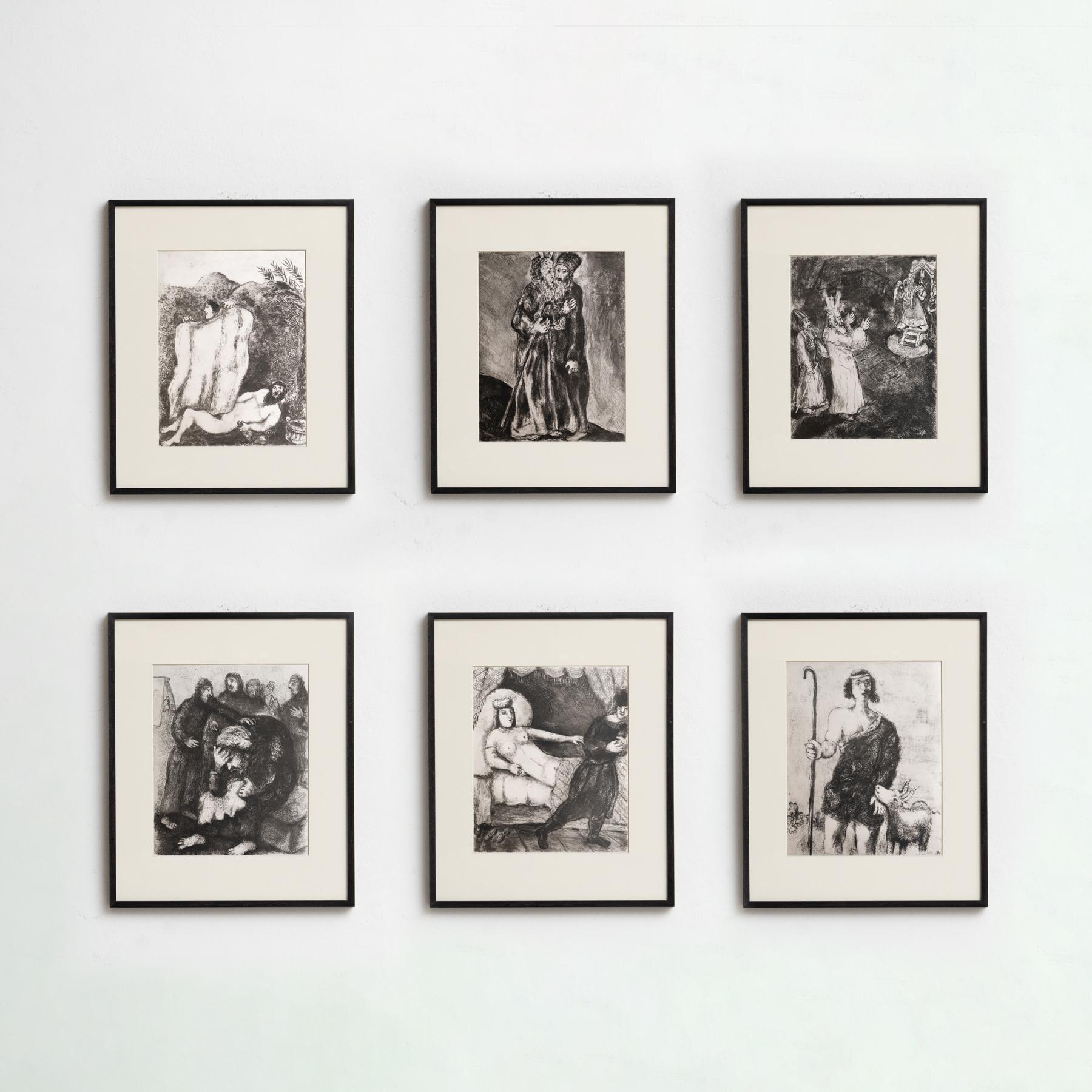 Descubre un raro y exquisito conjunto de 6 heliograbados en blanco y negro del legendario Marc Chagall, cada uno de los cuales representa una escena bíblica con la calidad etérea característica del artista. Estos grabados pertenecen a la muy