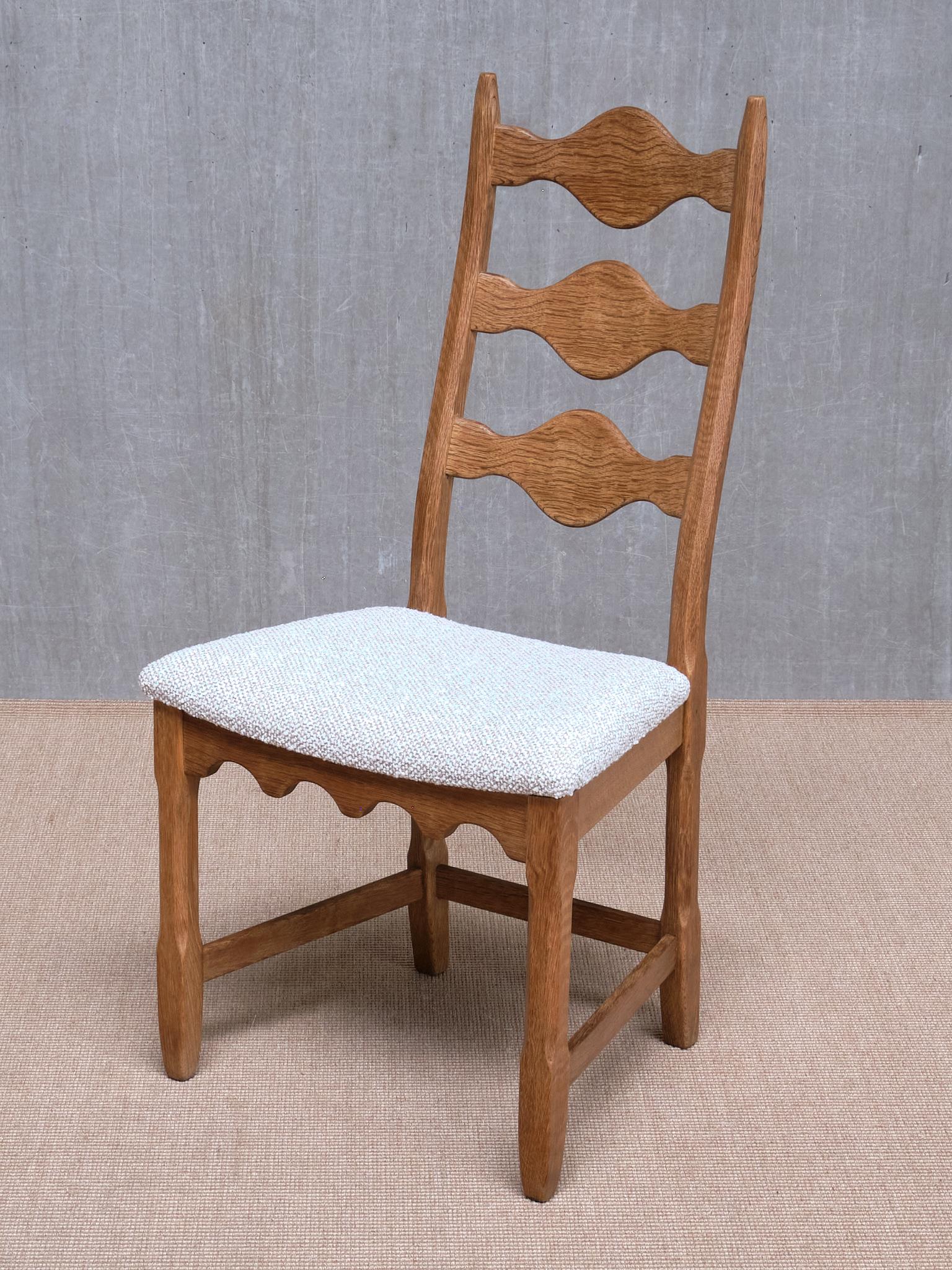 Set di 6 sedie da pranzo Henning Kjærnulf, Oak e Rubelli Bouclé, Danimarca, anni '60 in vendita 9