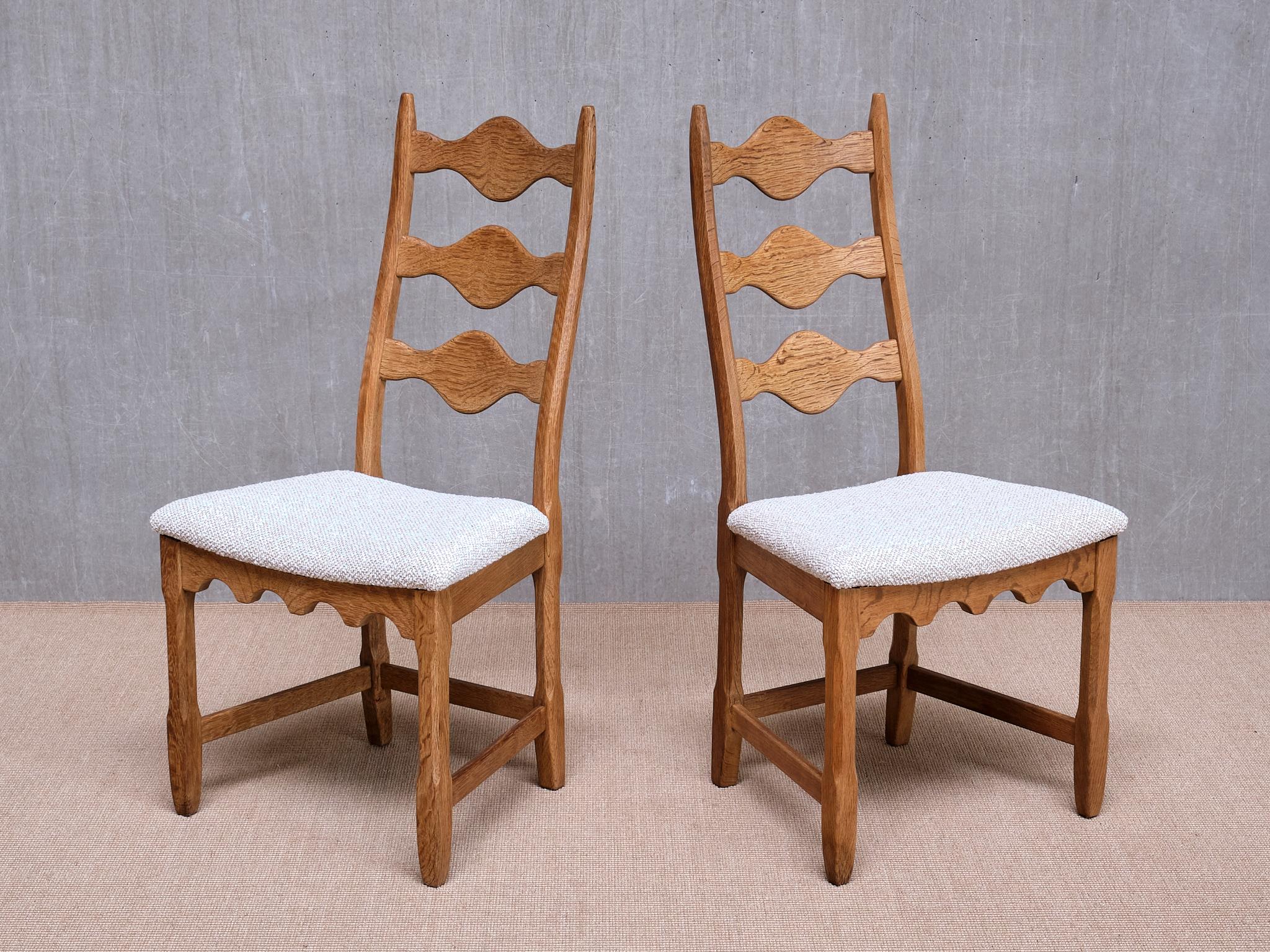 Set di 6 sedie da pranzo Henning Kjærnulf, Oak e Rubelli Bouclé, Danimarca, anni '60 In condizioni buone in vendita a The Hague, NL