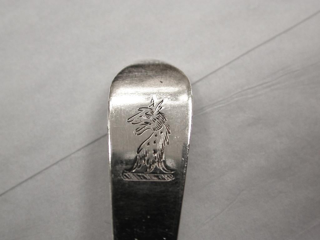 Set of 6 Hester Bateman silver old English teaspoons, dated 1784, London
All spoons have perfect hallmarks and are engraved with a griffin crest.