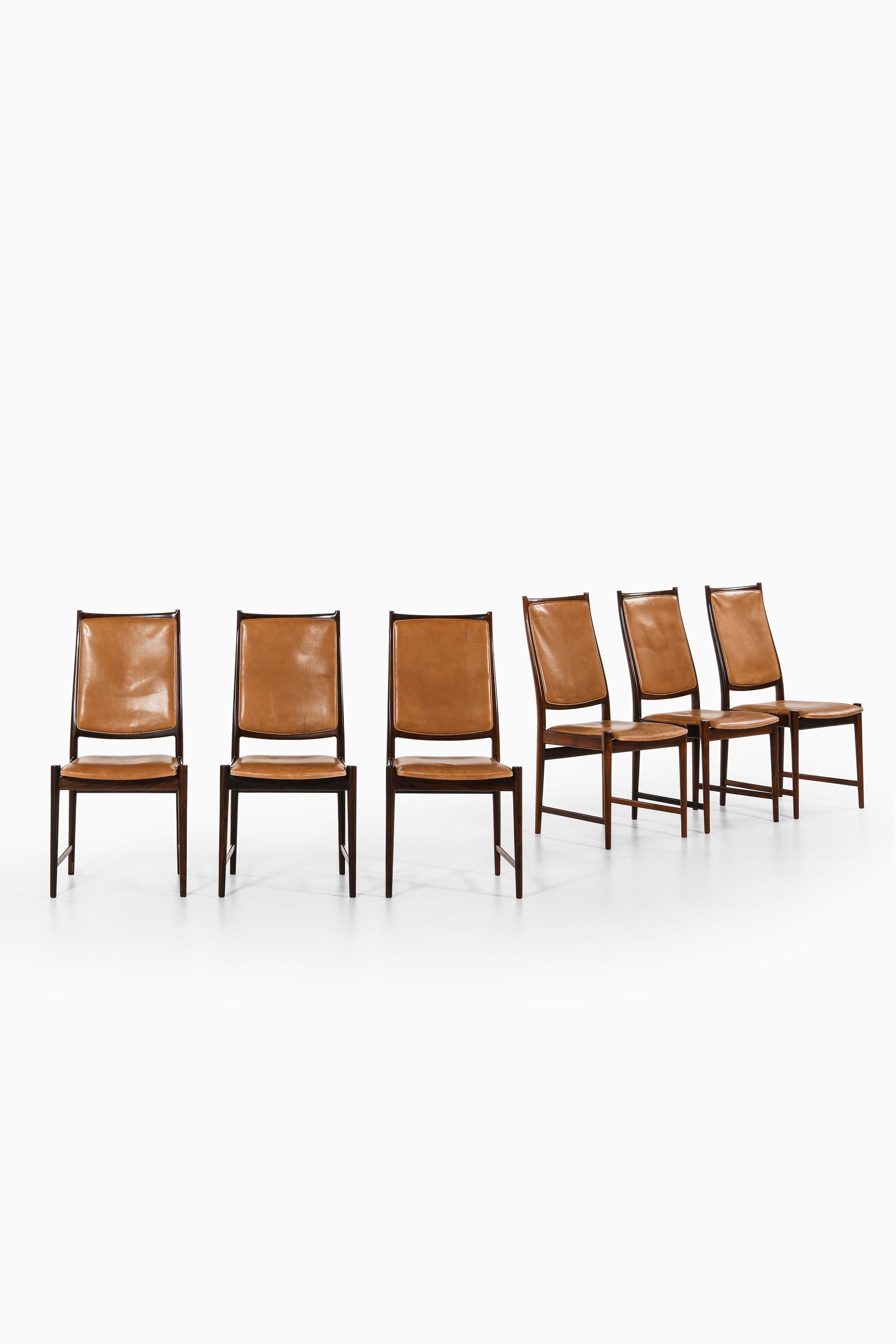 Set di 6 sedie da pranzo con schienale alto in palissandro e pelle marrone cognac di Torbjørn Afdal, anni '50

Informazioni aggiuntive:
Materiale: Palissandro e pelle marrone cognac
Stile: Metà secolo, Scandinavo
Rarissimo set di 6 sedie da pranzo