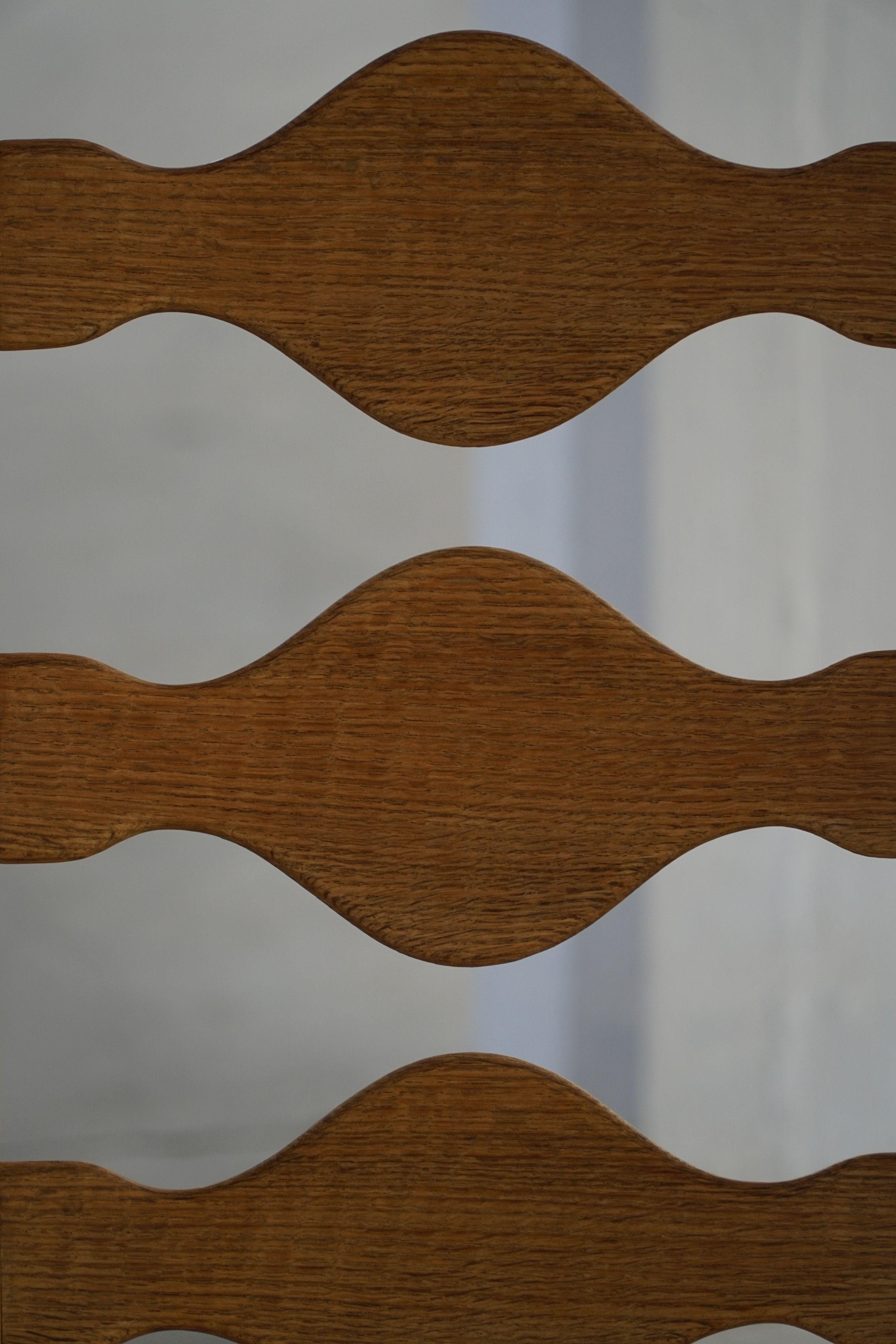 Ensemble de 6 chaises de salle à manger à dossier haut en Oak, modernité danoise, Henning Kjærnulf, années 1960 en vente 5
