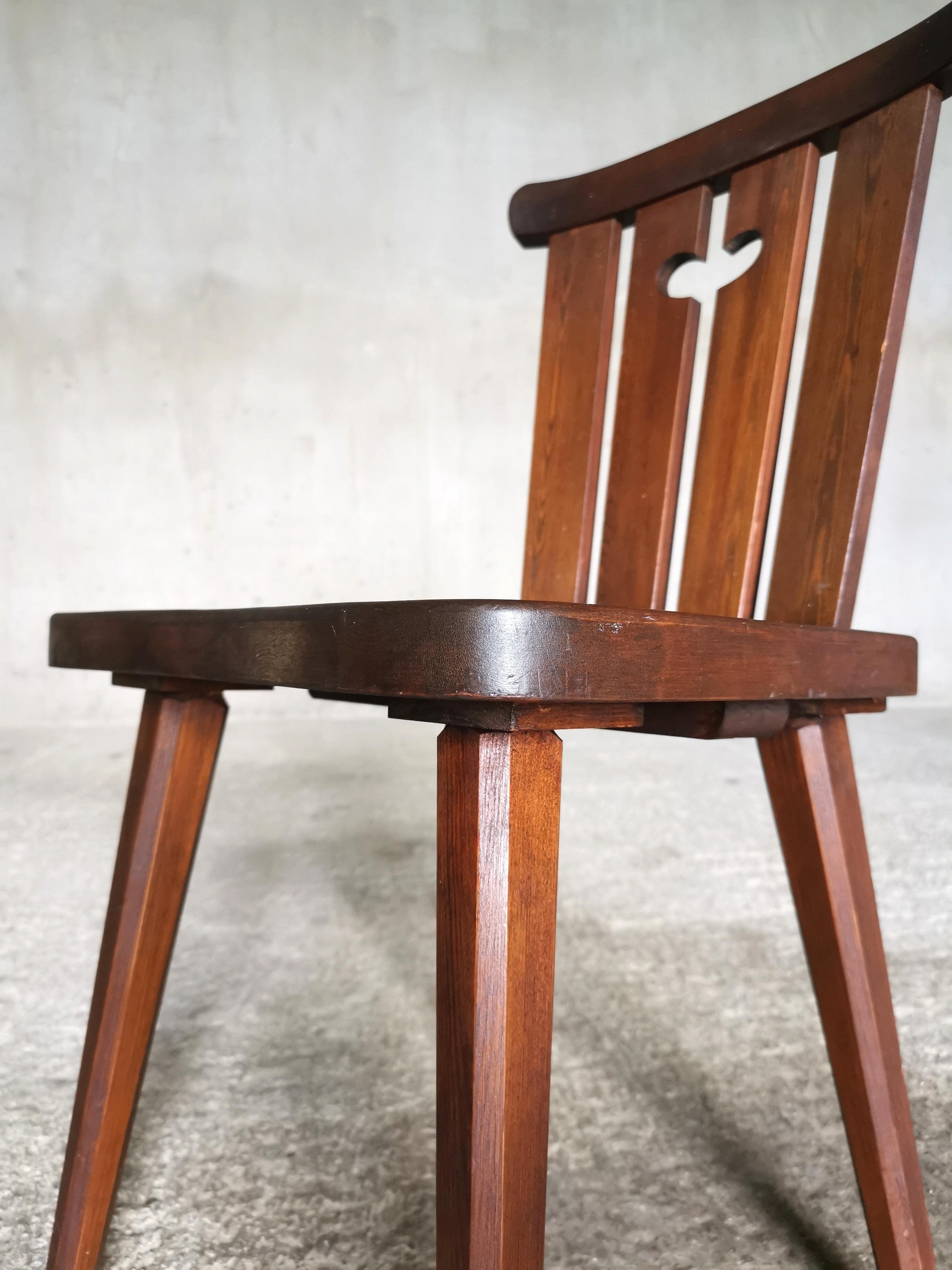 Mid-20th Century Set of 6 iconic Göran Malmvall Dining Chairs in solid Oregon pine, Sweden 1940s For Sale