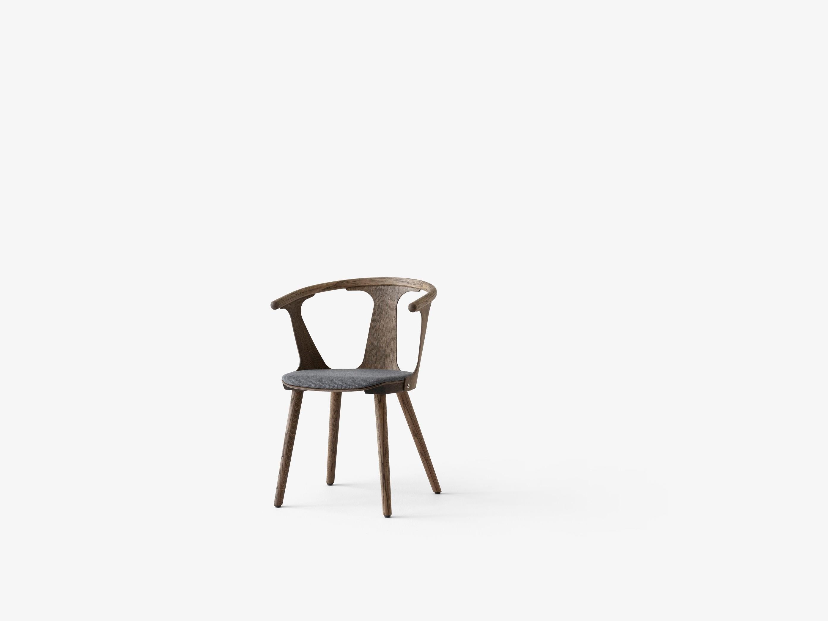 6er-Set In Between SK2 Stühle-geräucherte geölte Eiche/Kvadrat Fiord 171 für &Tradition (Skandinavische Moderne) im Angebot