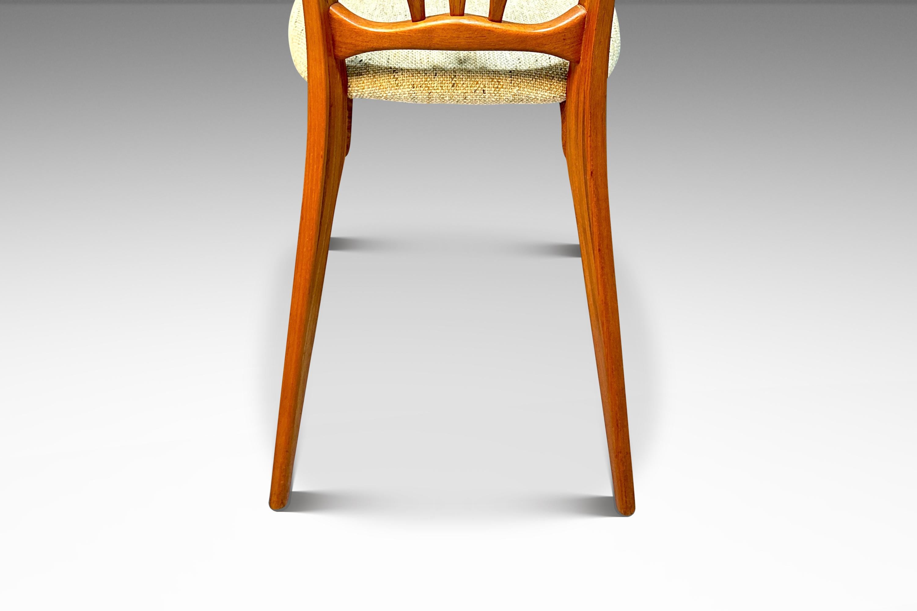 Juego de 6  Sillas de comedor modelo 