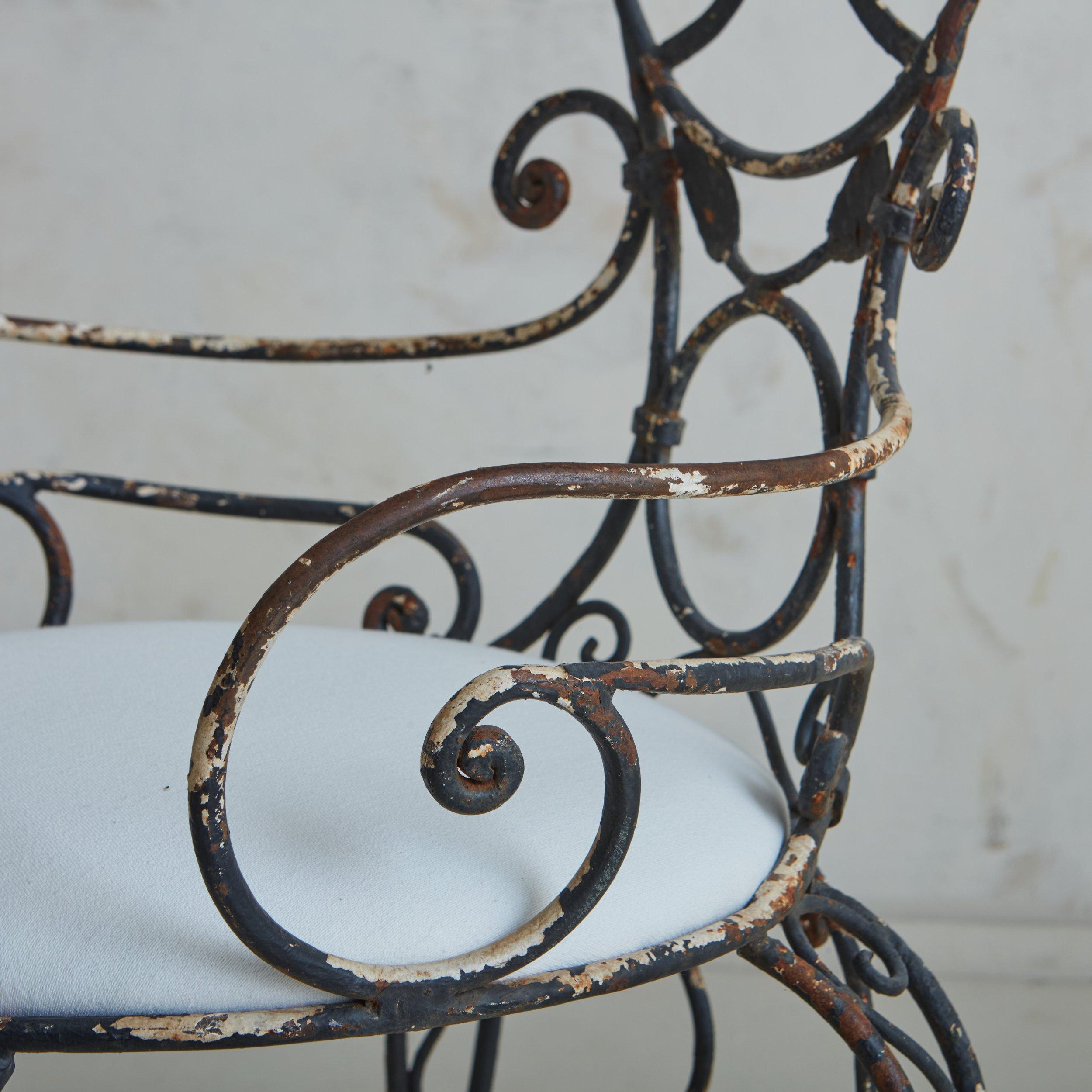Set of 6 Iron Frame Garden Chairs in Snowy White Sunbrella Fabric, France 1960s For Sale 4