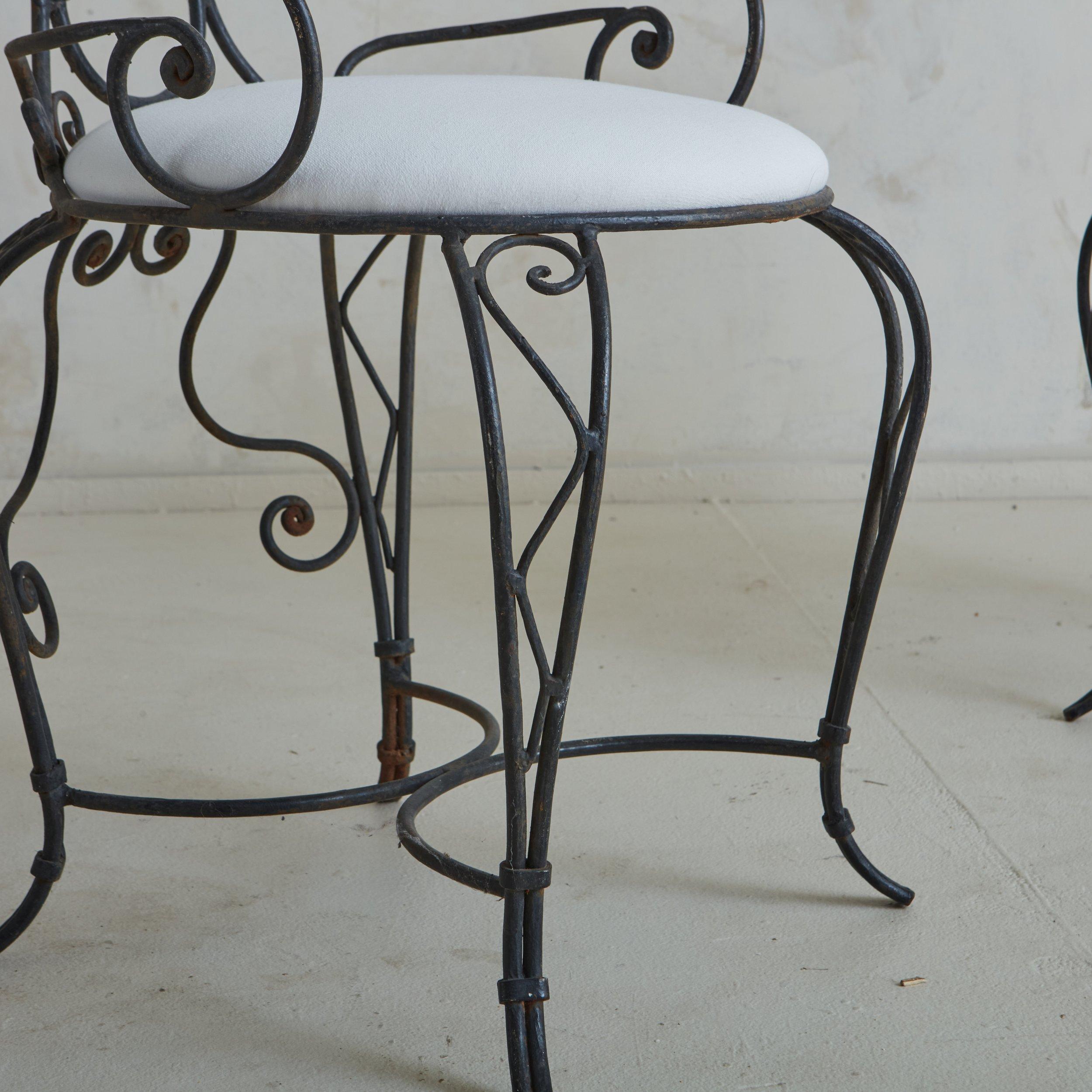 Set of 6 Iron Frame Garden Chairs in Snowy White Sunbrella Fabric, France 1960s For Sale 1