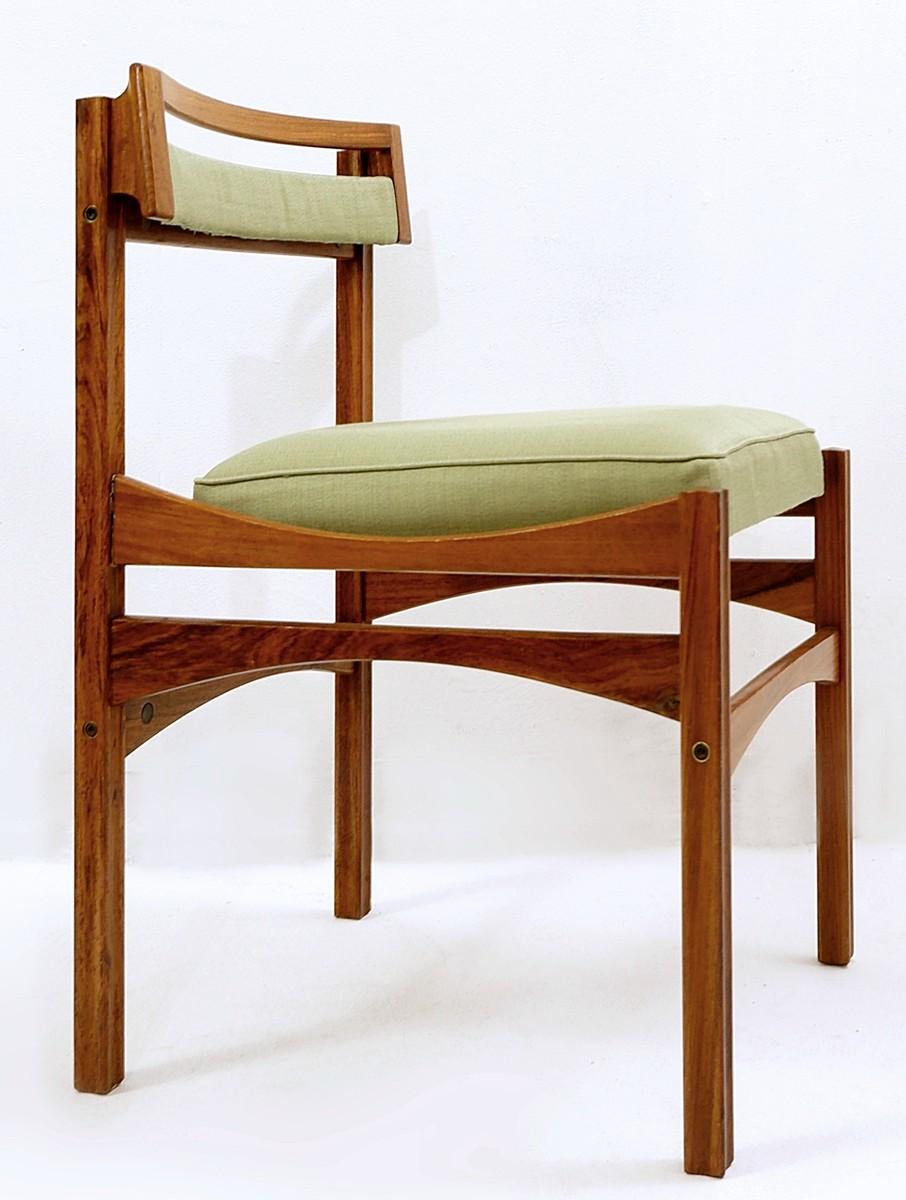 Set of 6 Italian Chairs, Mid-Century Modern 
 