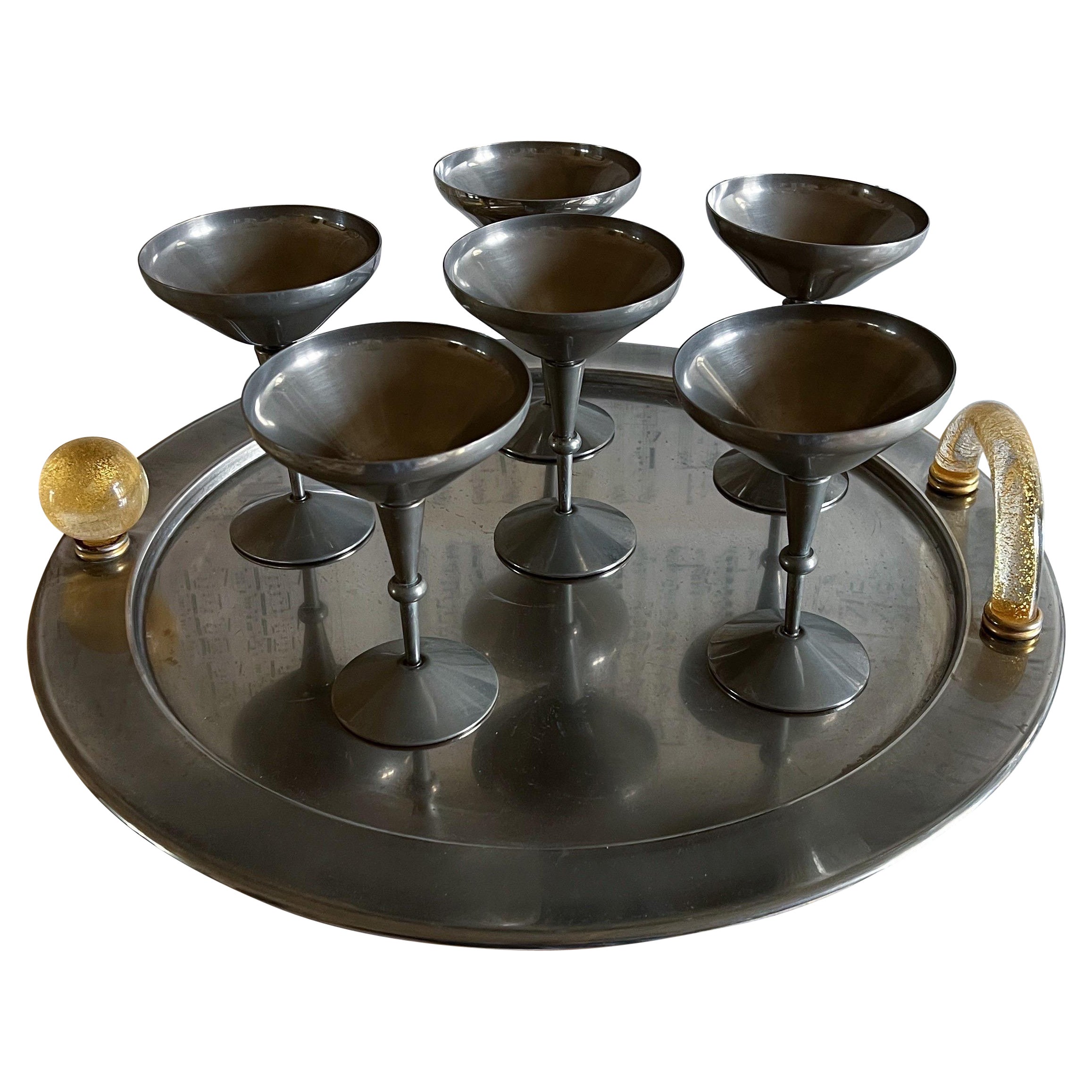 Satz von 6 italienischen Champagnergläsern mit Tablett aus Murano-Glas im Angebot